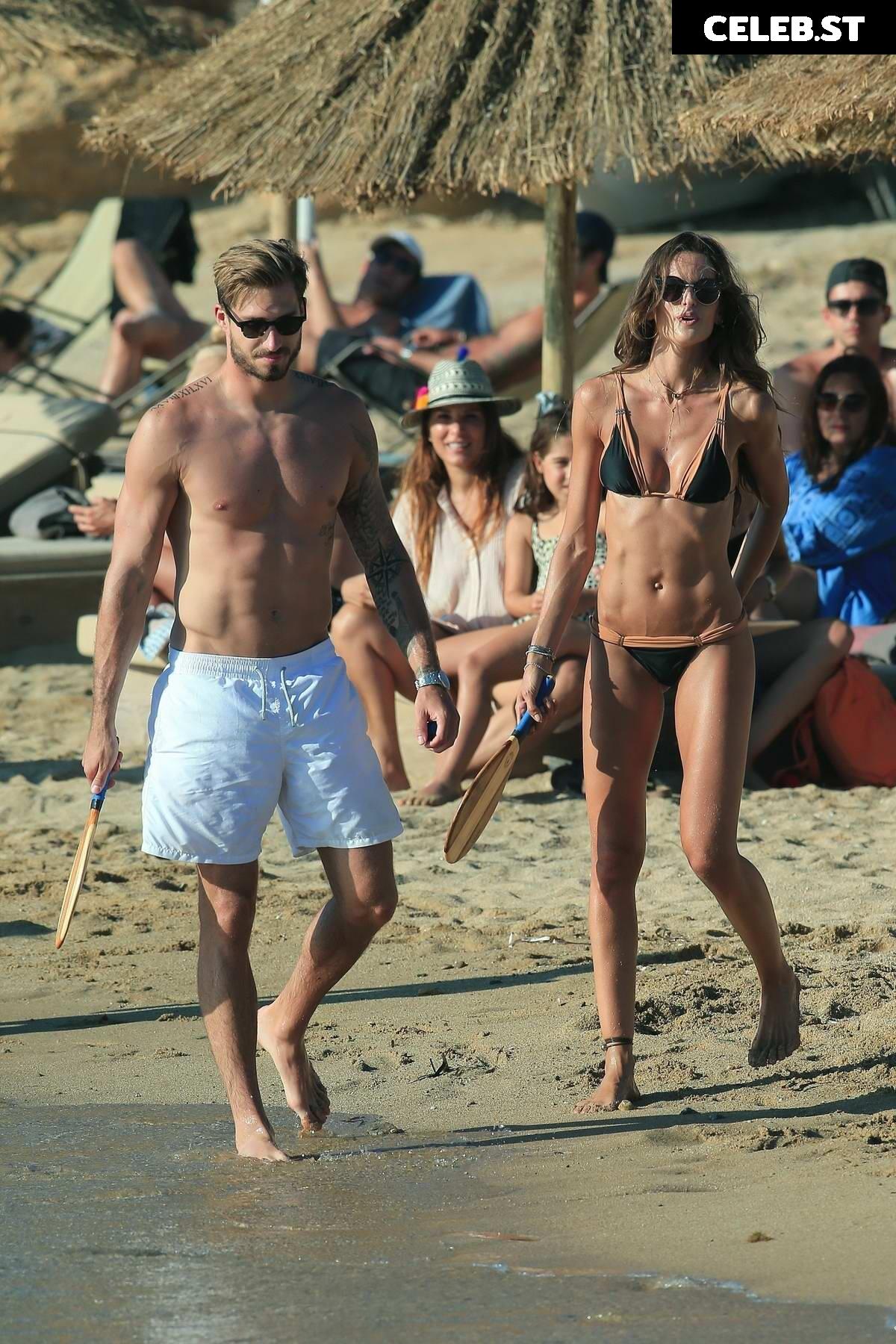 Izabel Goulart Image 3306641