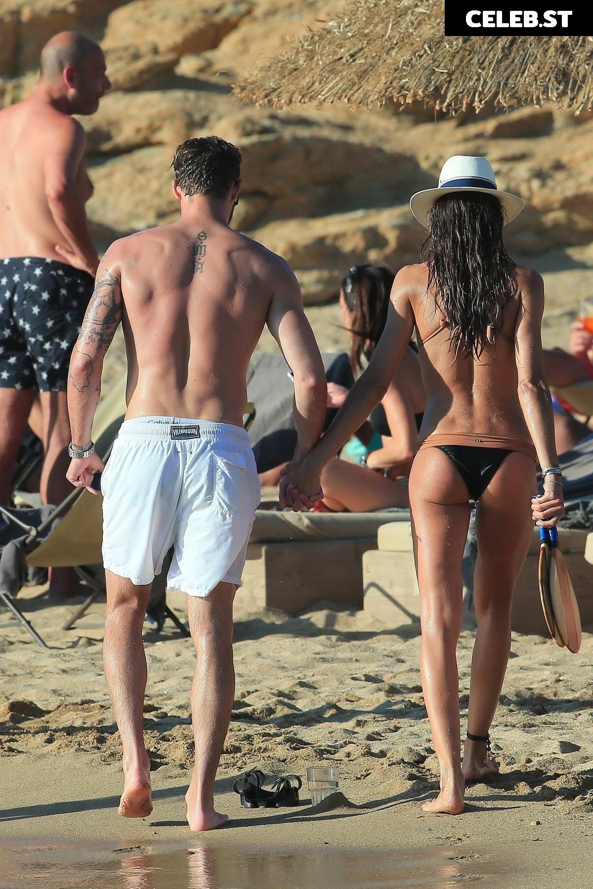 Izabel Goulart Image 3306638
