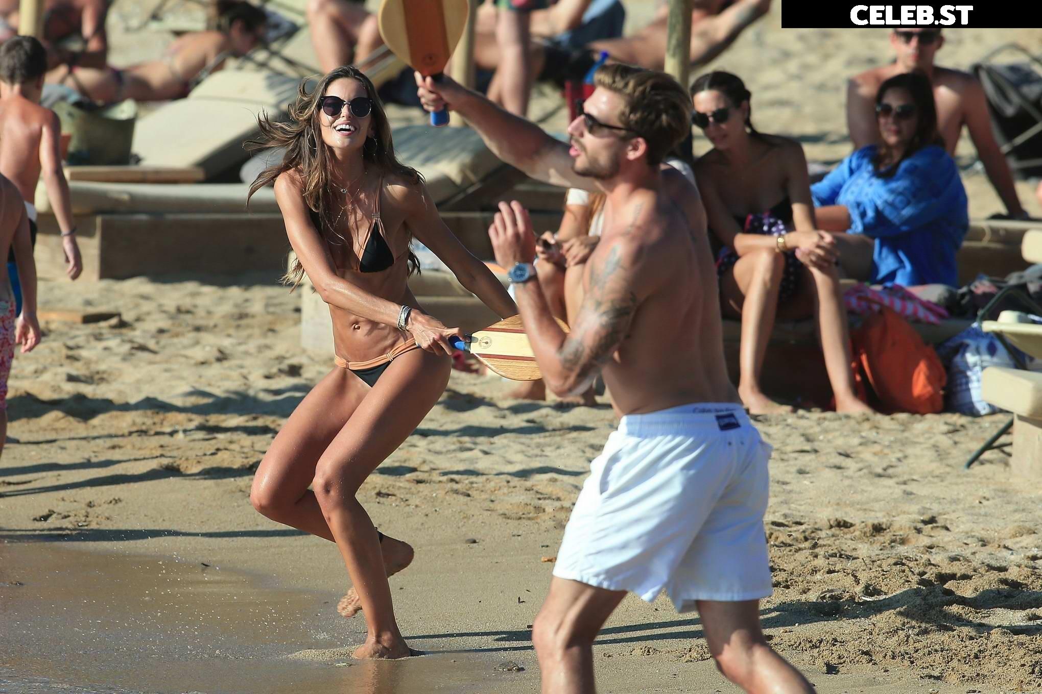Izabel Goulart Image 3306629