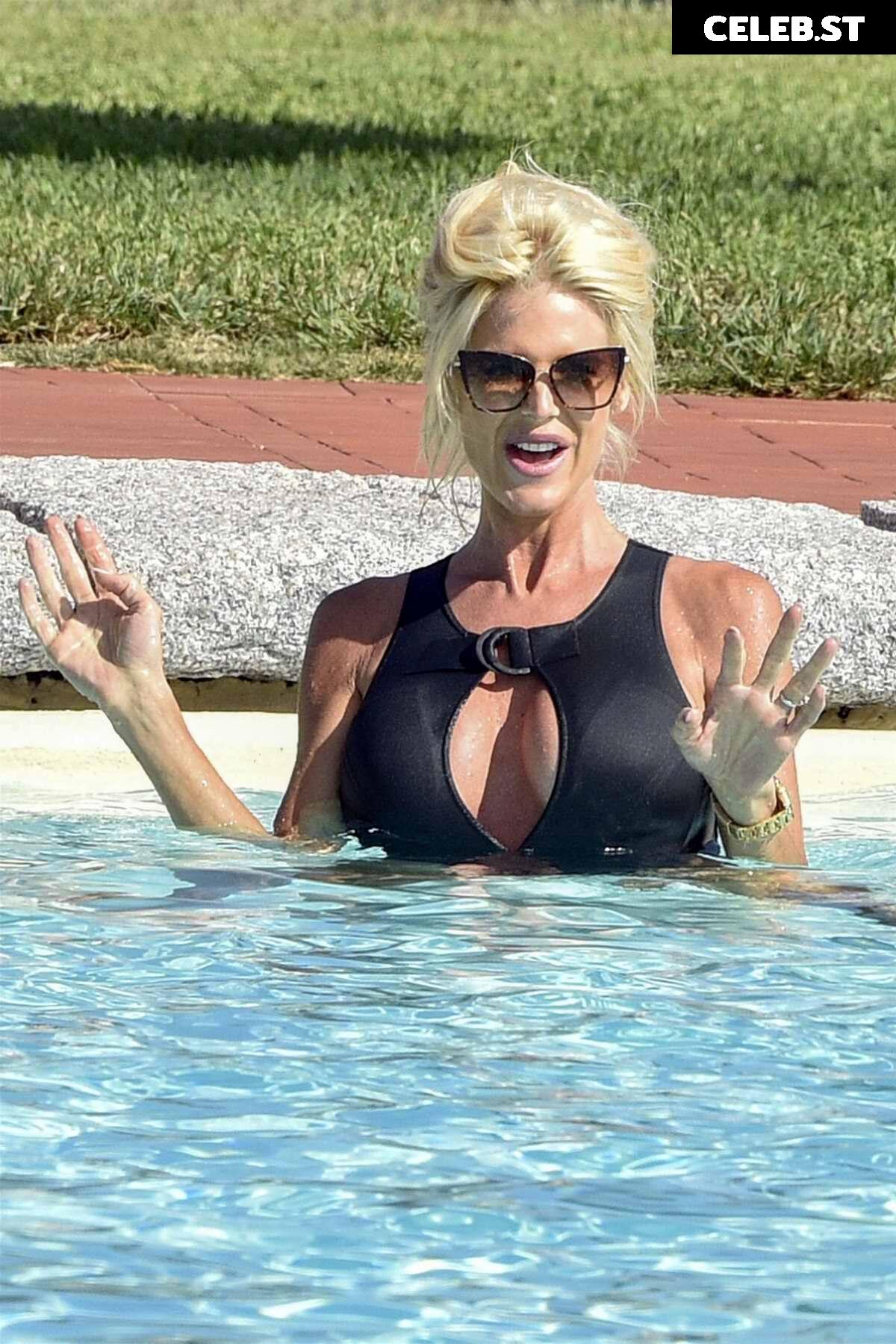 Victoria Silvstedt Image 3307591