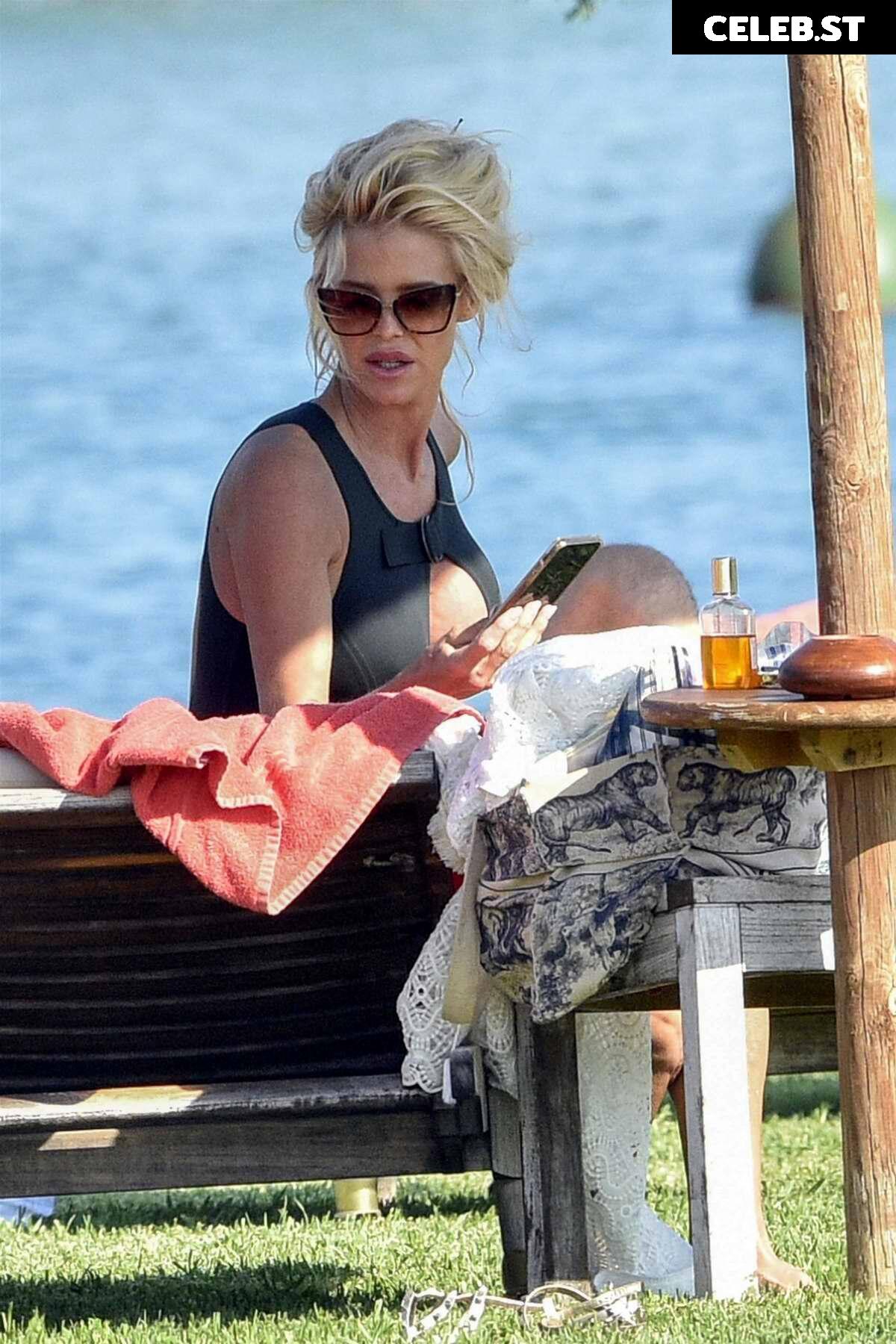 Victoria Silvstedt Image 3307496