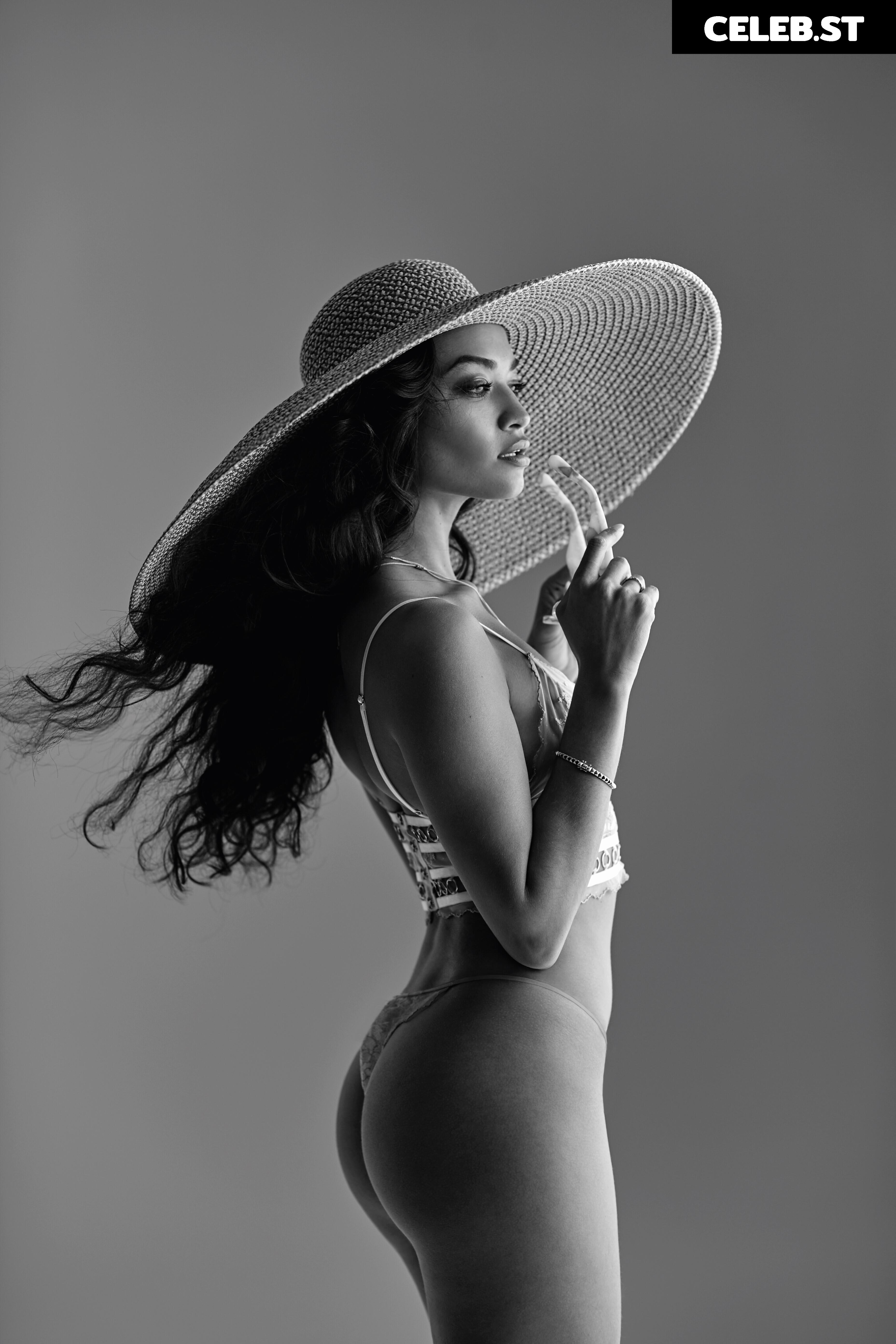 Shanina Shaik Image 3303223