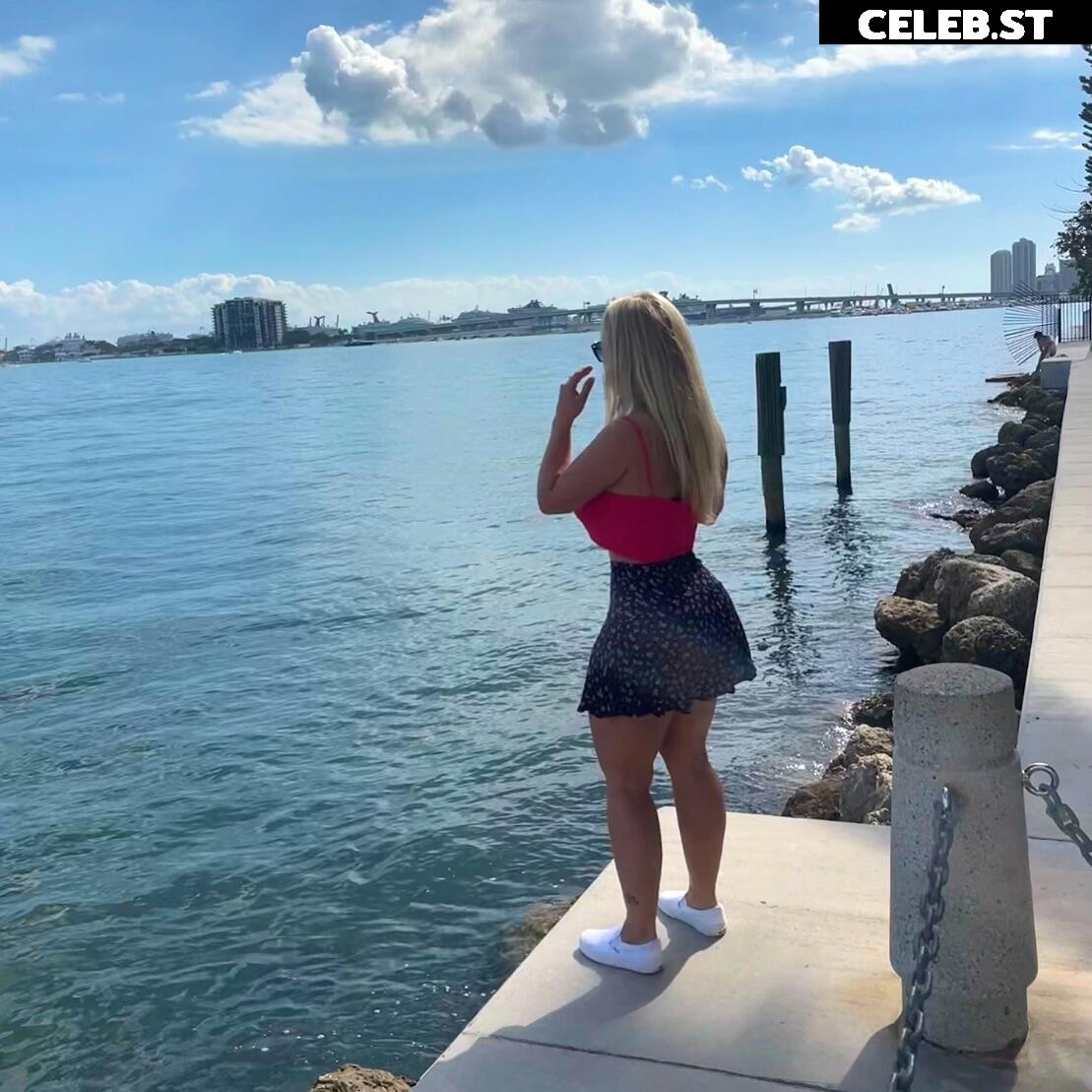 Austin Taylor Image 3896520