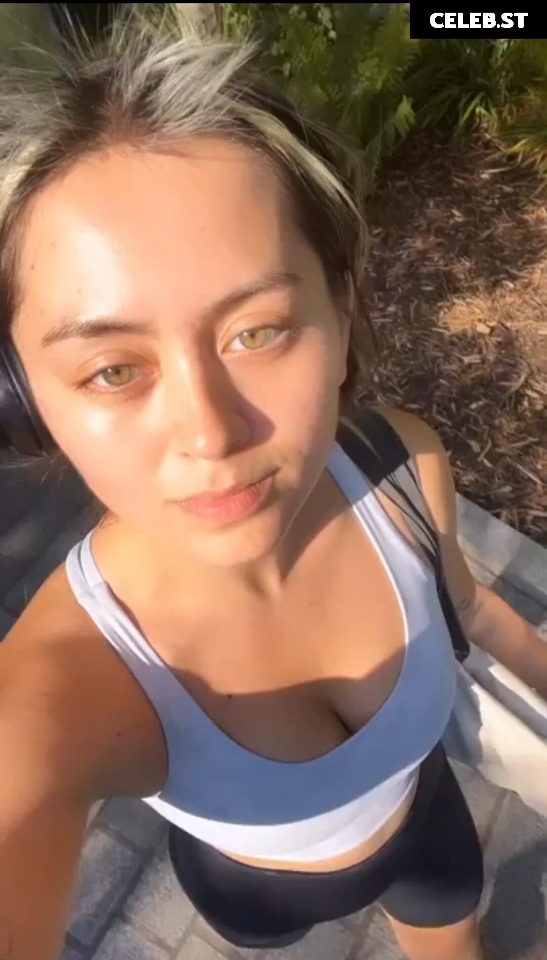 Jasmine Thompson Image 389371