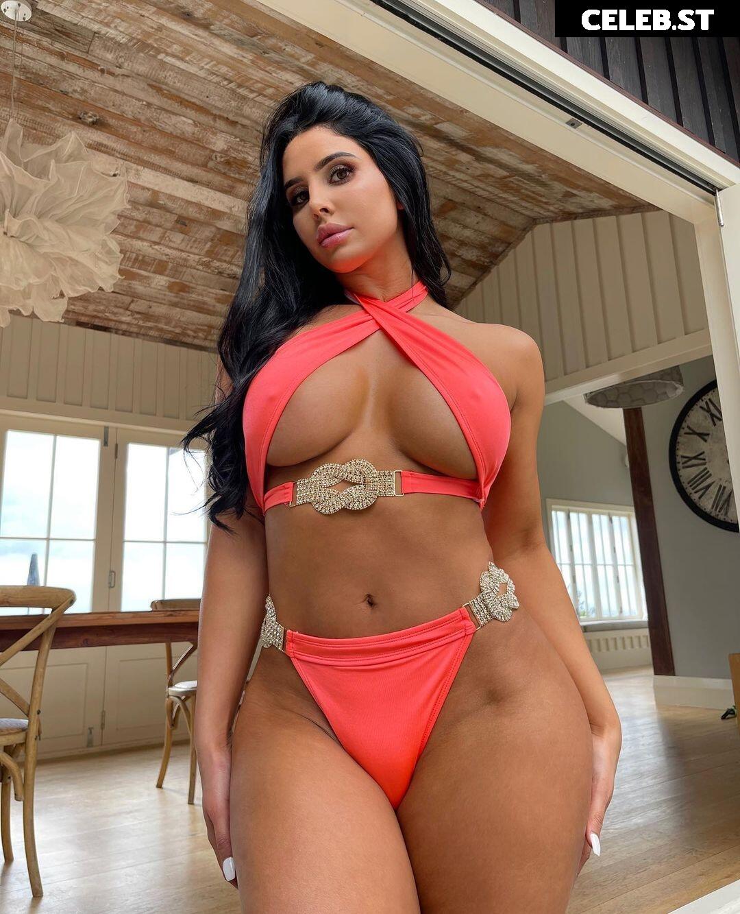 Lily Adrianne Image 389311