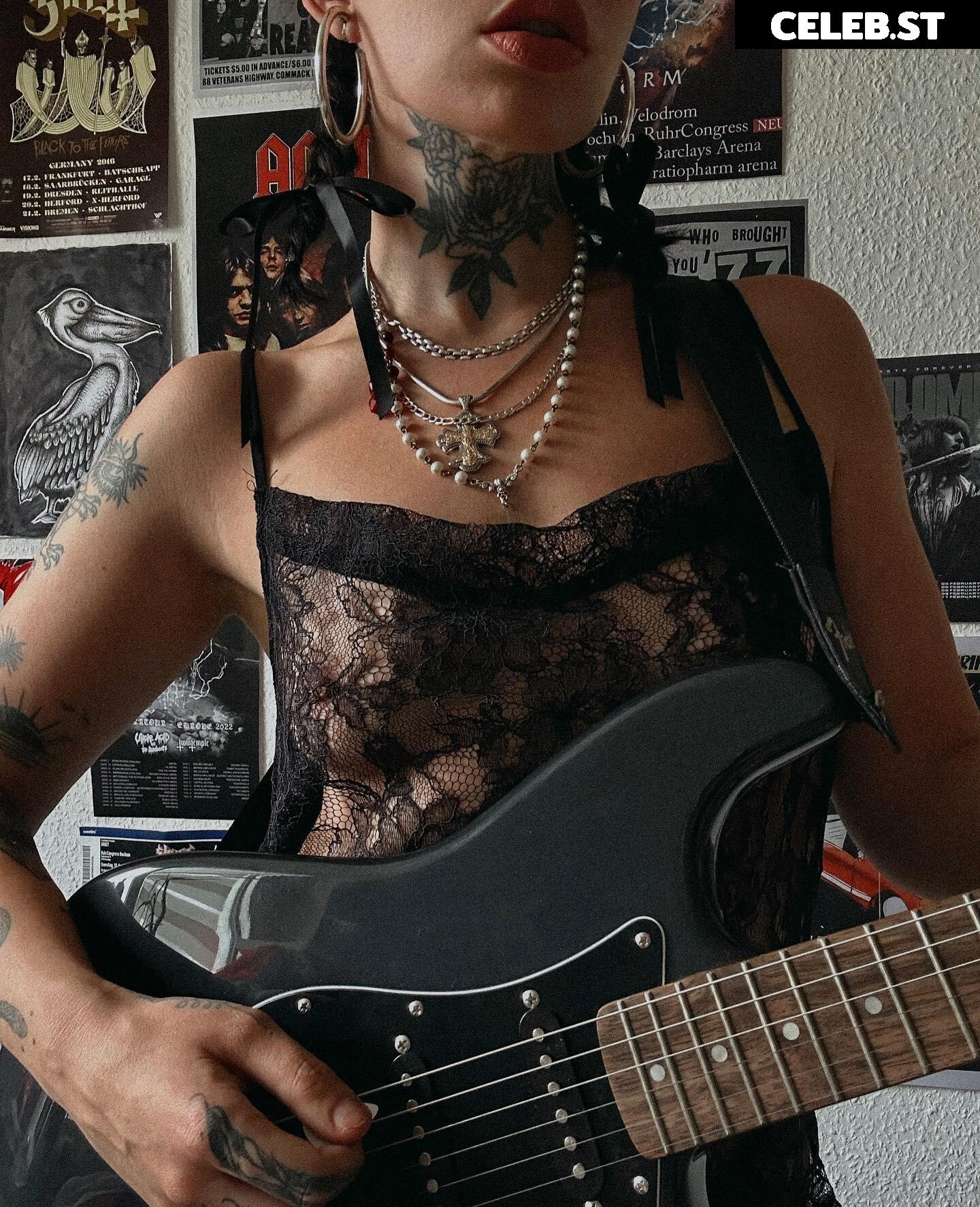 Leonie Jeen Image 387823