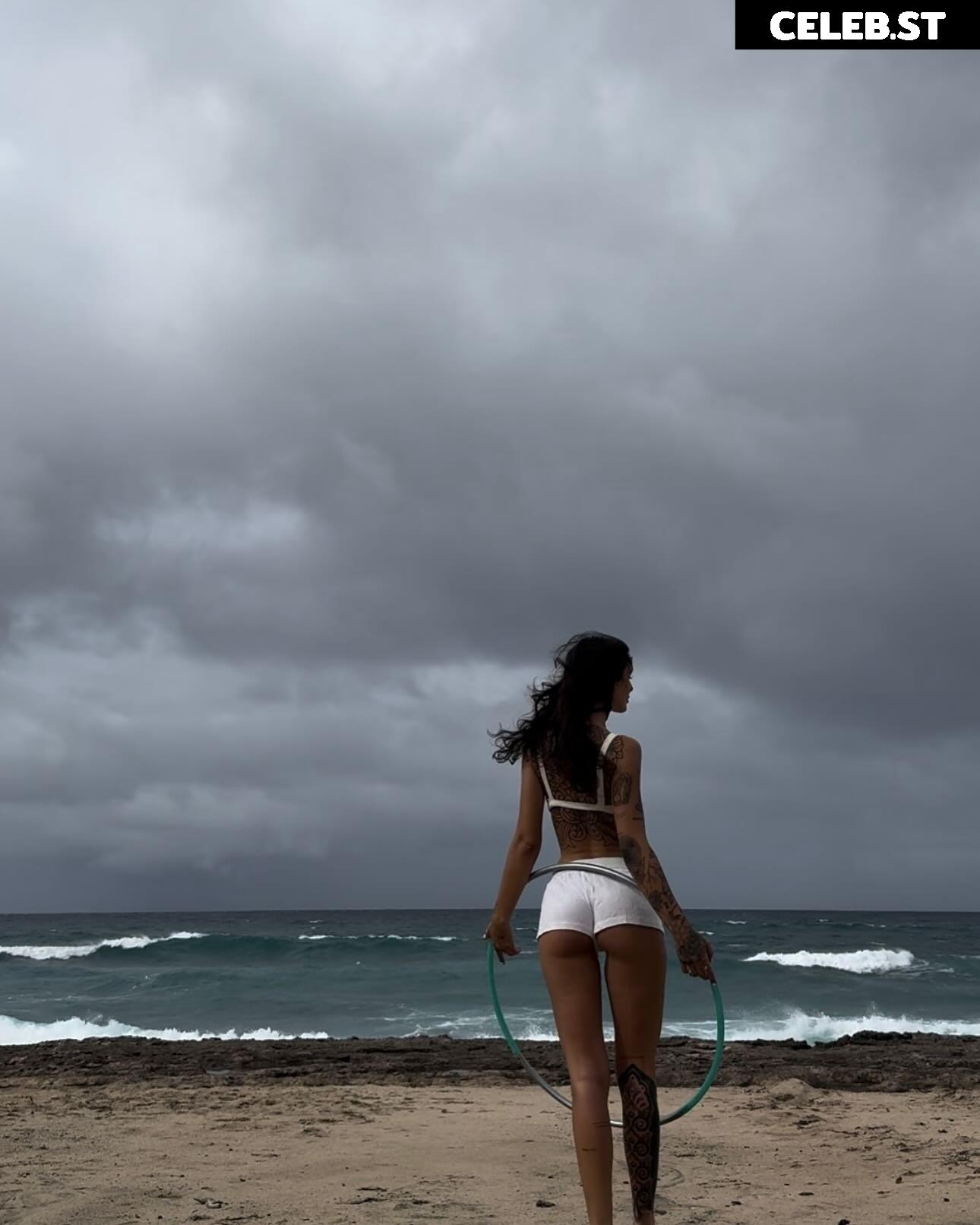 Ava - Avafae - Ava__ - Ava_ Image 3867377