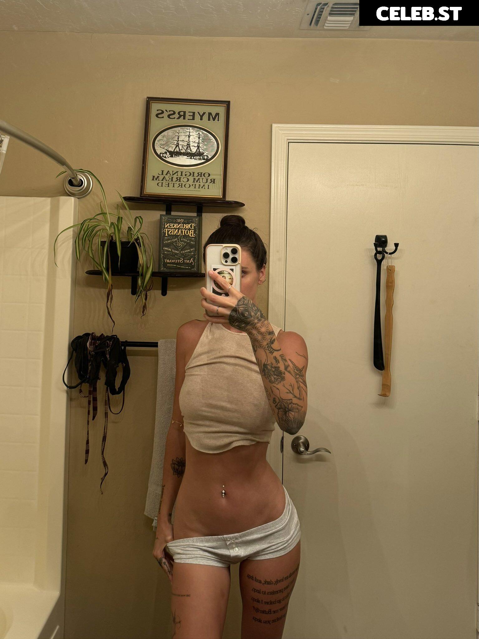 Ava - Avafae - Ava__ - Ava_ Image 3862521