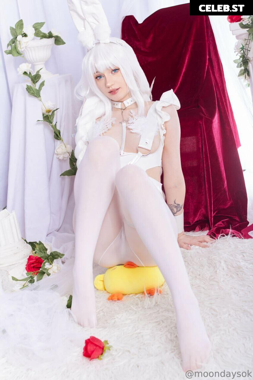 Moondays Image 3844528