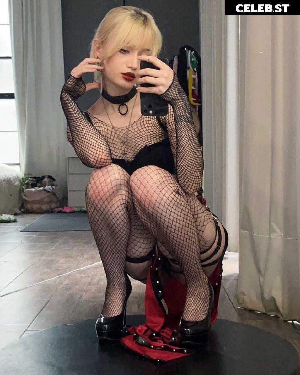 Moondays Image 3844997