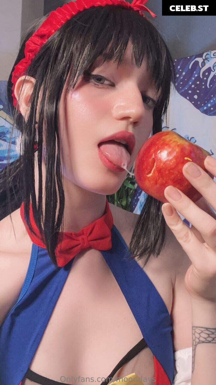 Moondays Image 3842576