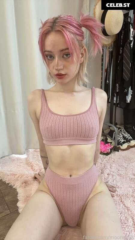 Moondays Image 3842164