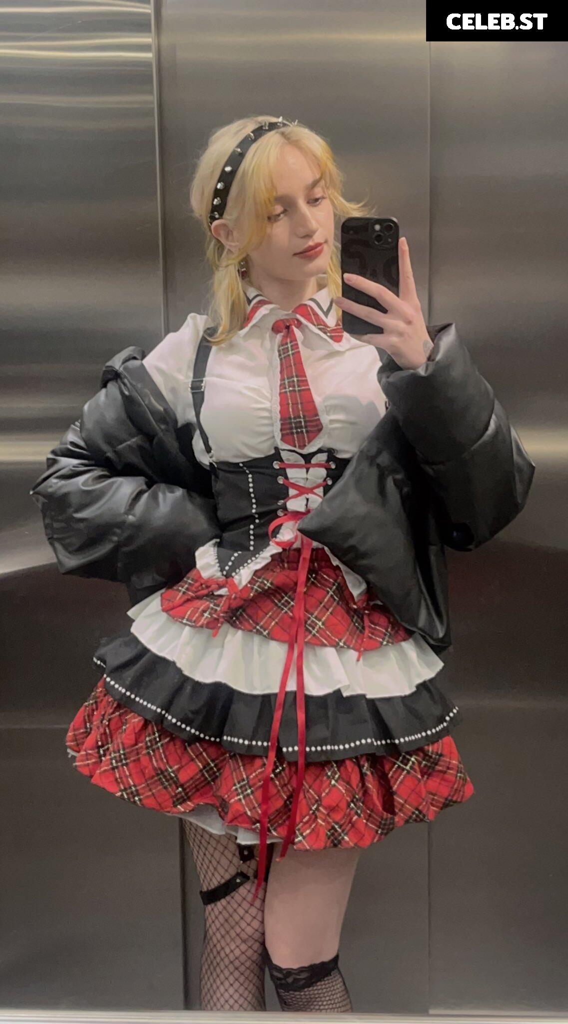 Moondays Image 3843429