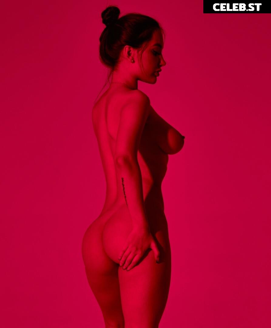 Alina Gorohova Image 3848936