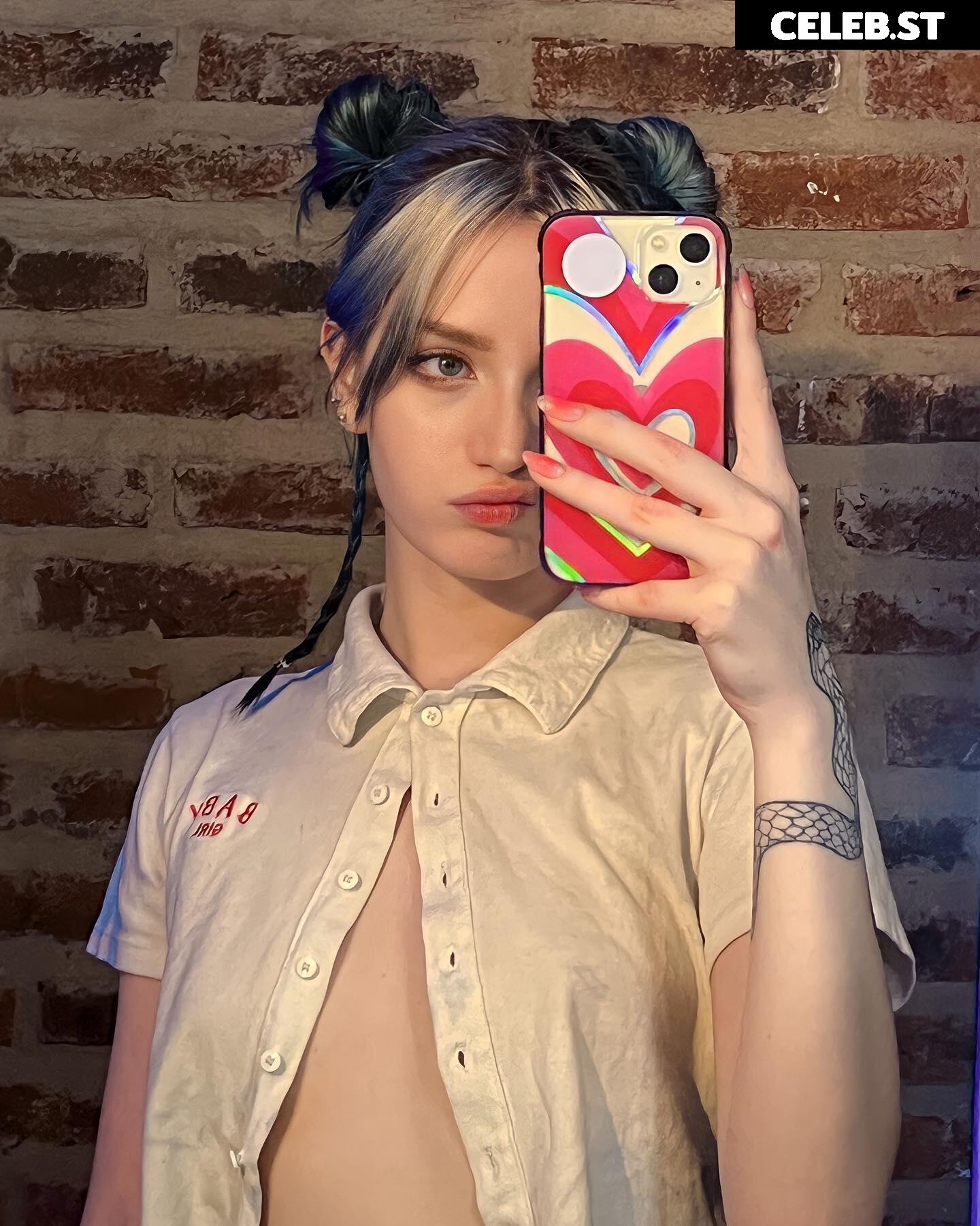 Moondays Image 3833407