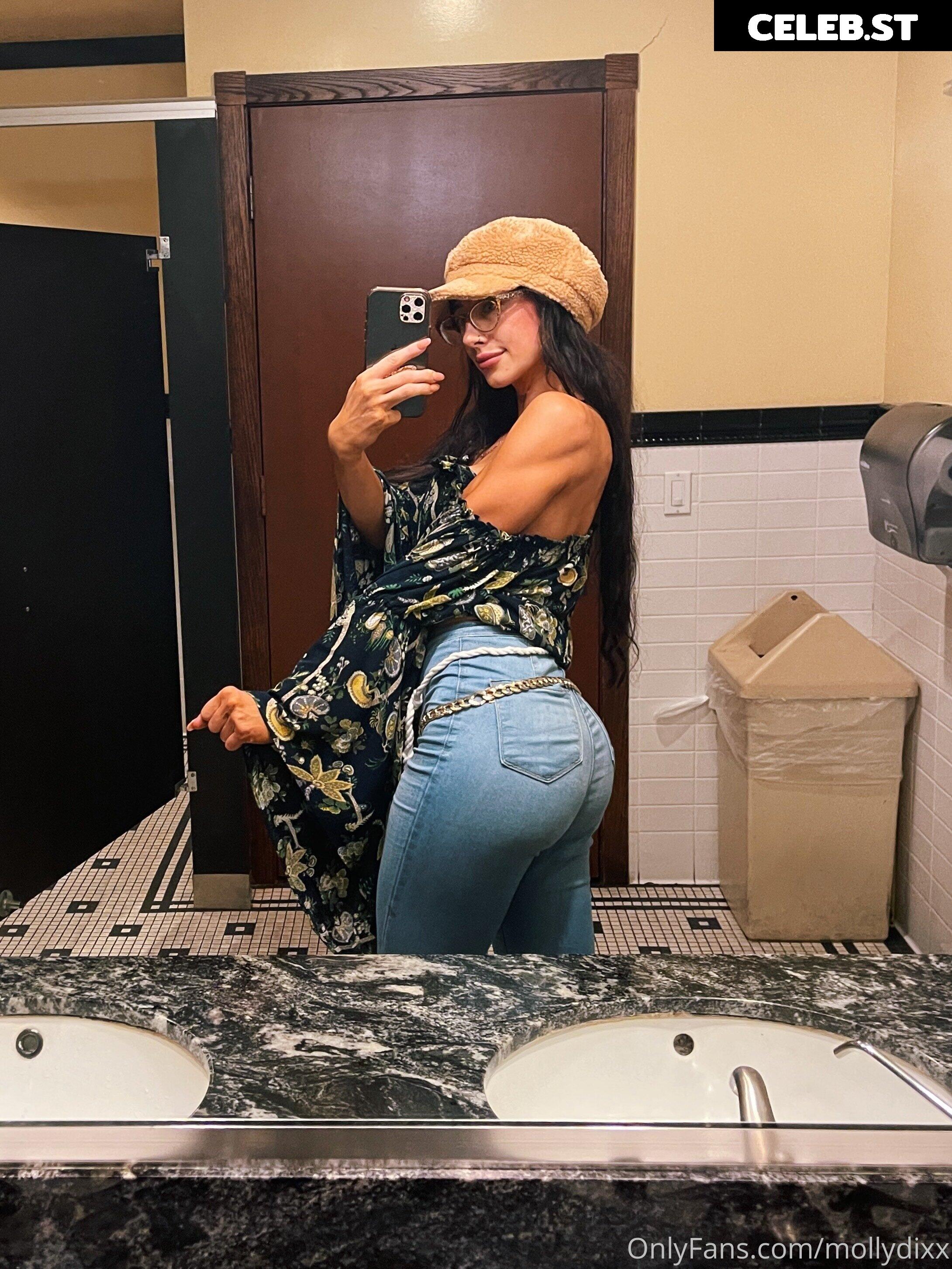 Molly Dixx Image 3820934