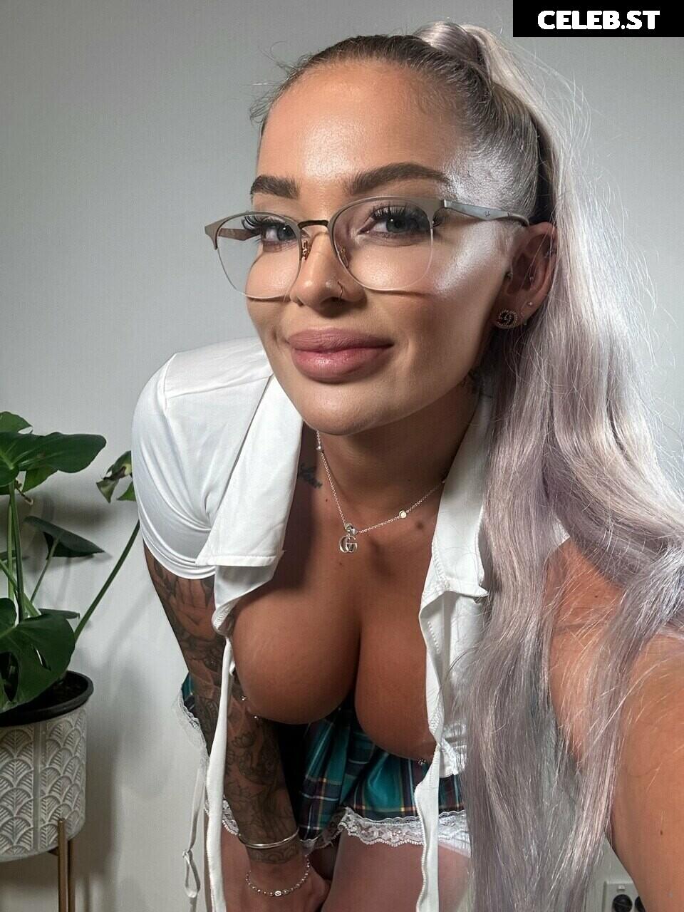 HayleyDaviesXX Image 3814547