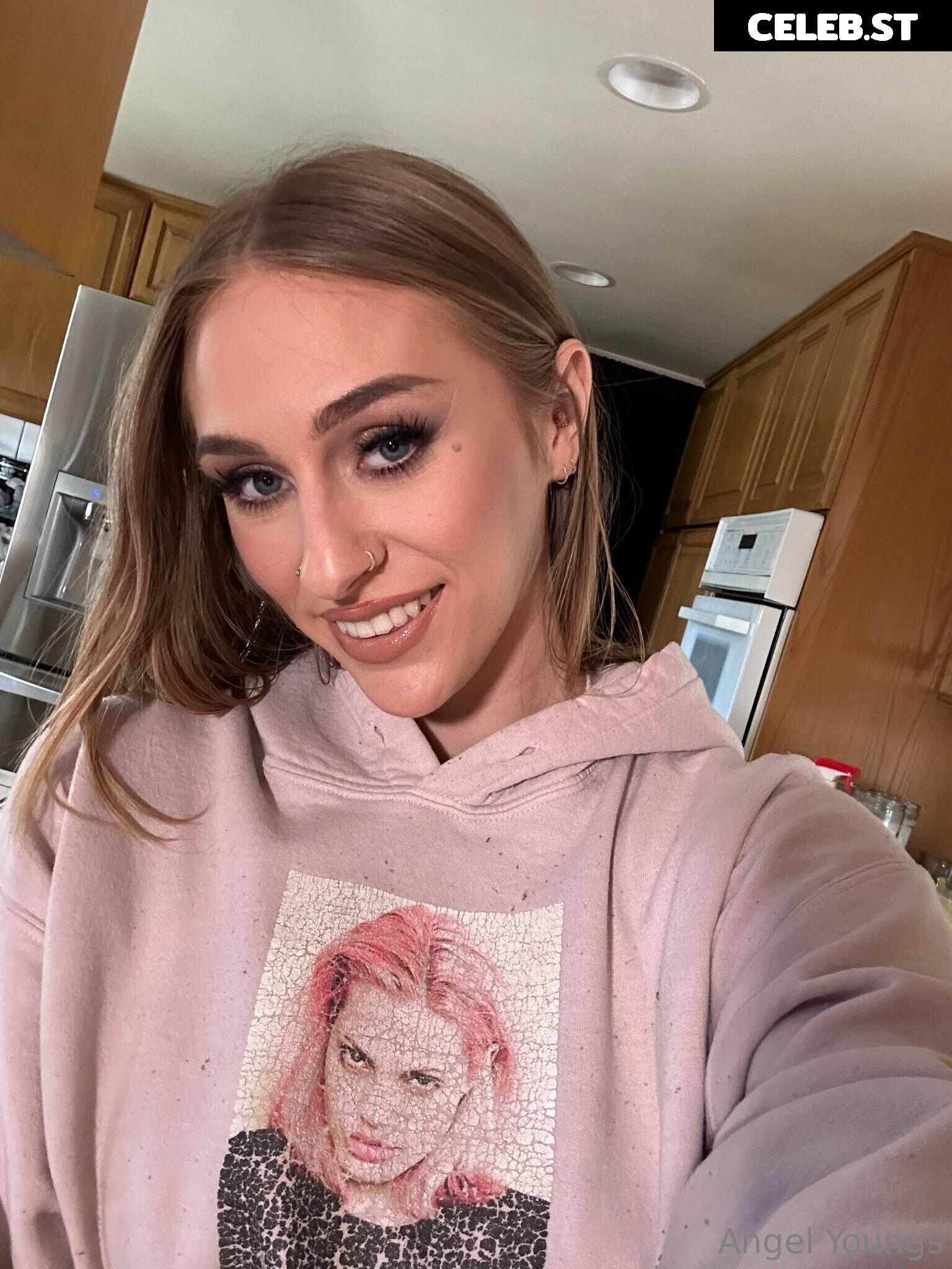 Angel Youngs / angelyoungsxxx Image 3812876