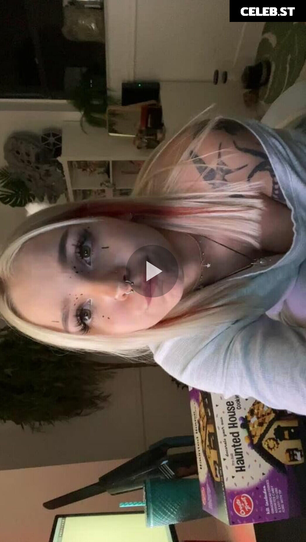 babyfooji / peachtot Image 3812169