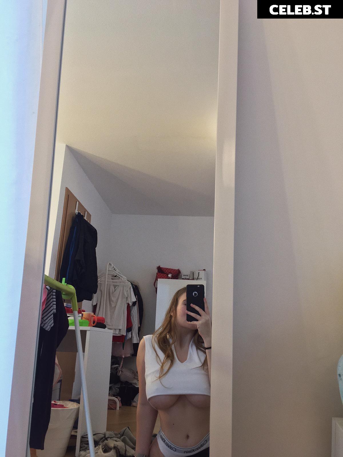 Emiliaaverie Image 381050