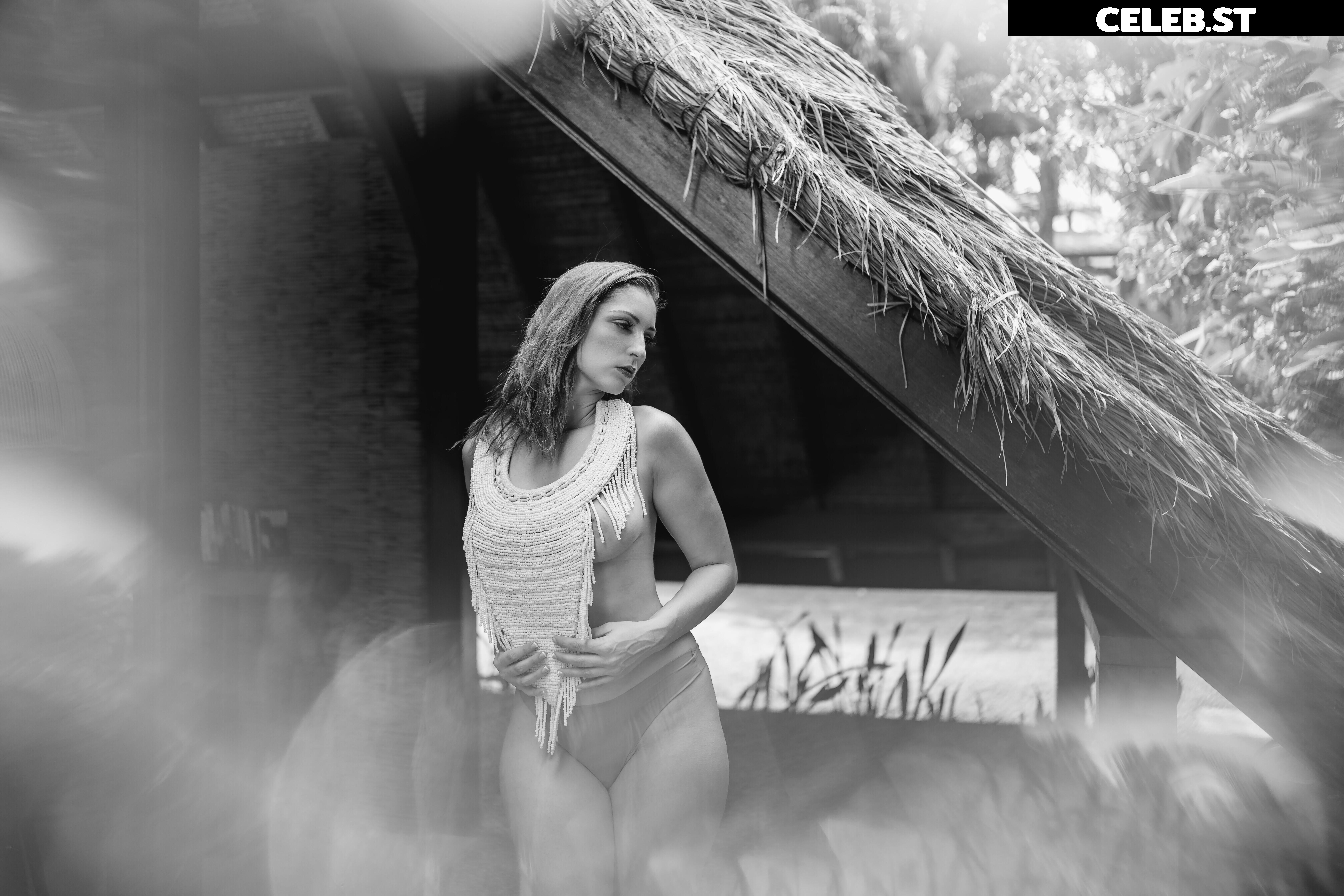 Carlotta Champagne Image 3805336
