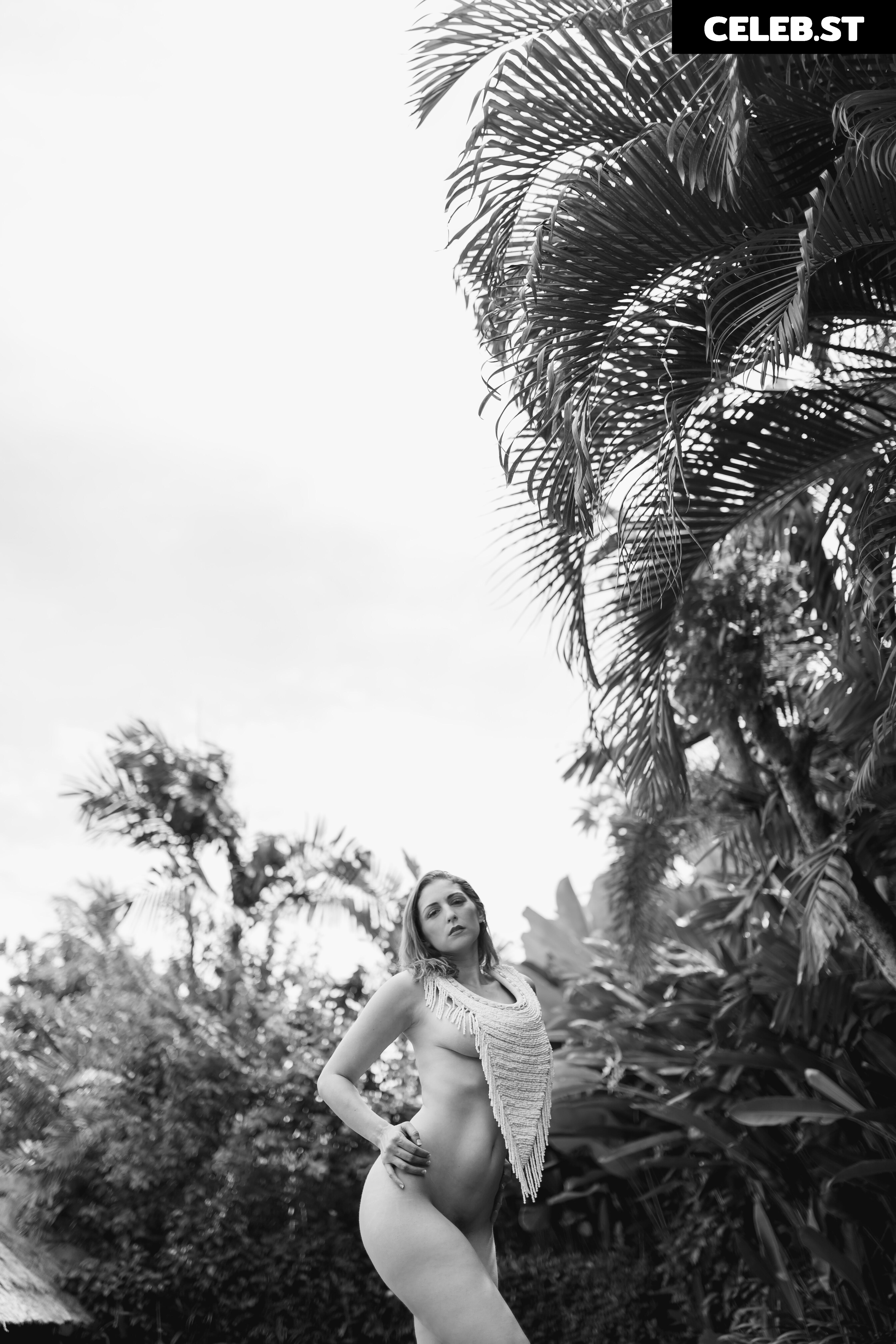 Carlotta Champagne Image 3806186