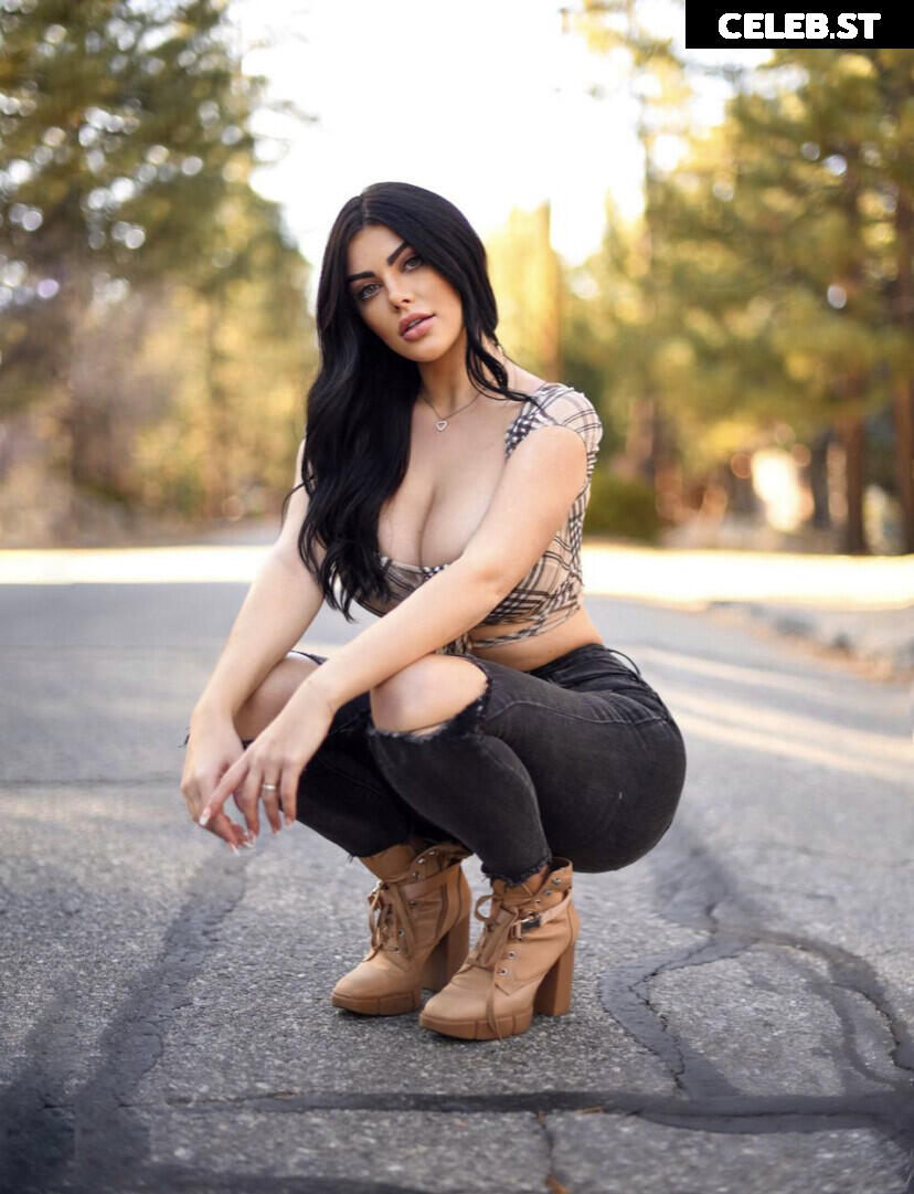 Katy Jo Raelyn Image 3996080