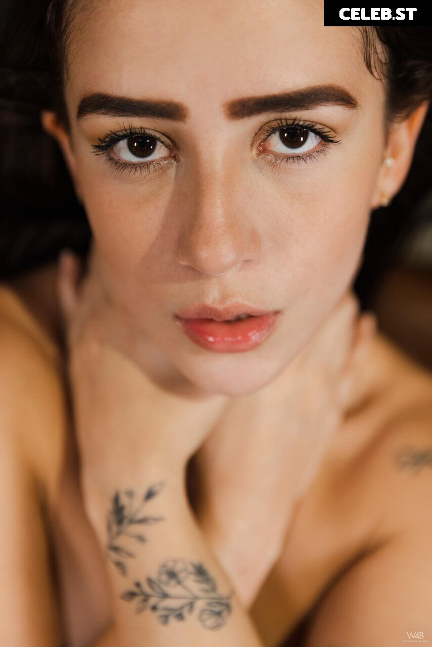 Nia Velez Image 3993197