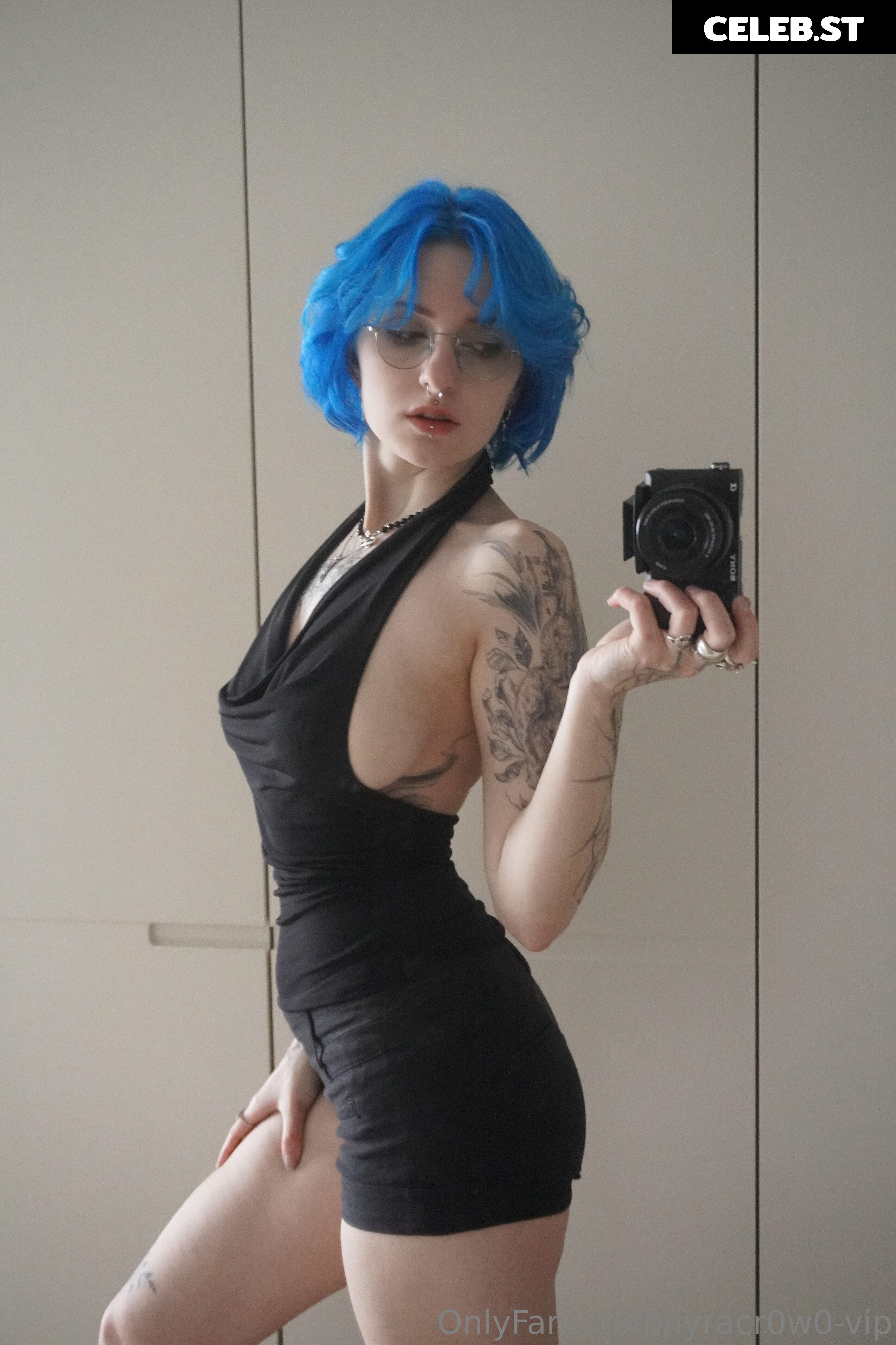 Lyra Crow | lyracr0w0 Image 3982907
