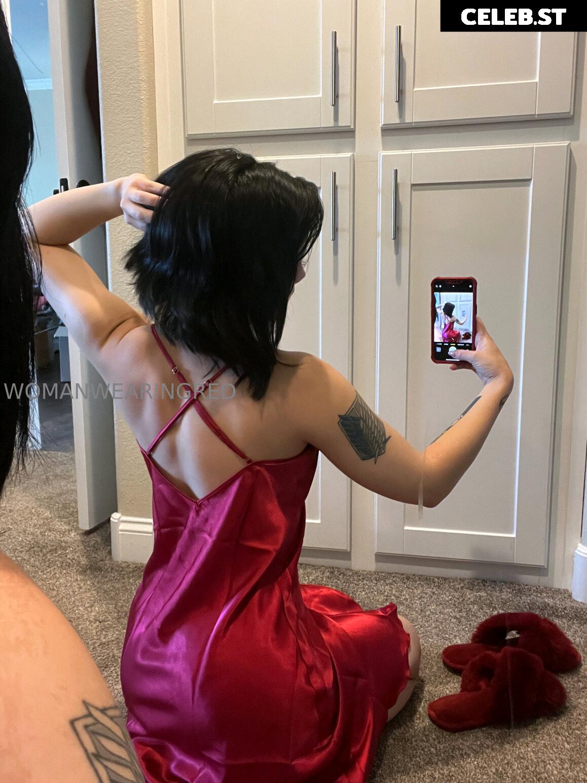 womanwearingred / Buffbunnymika / Buffbunbun Image 3975623
