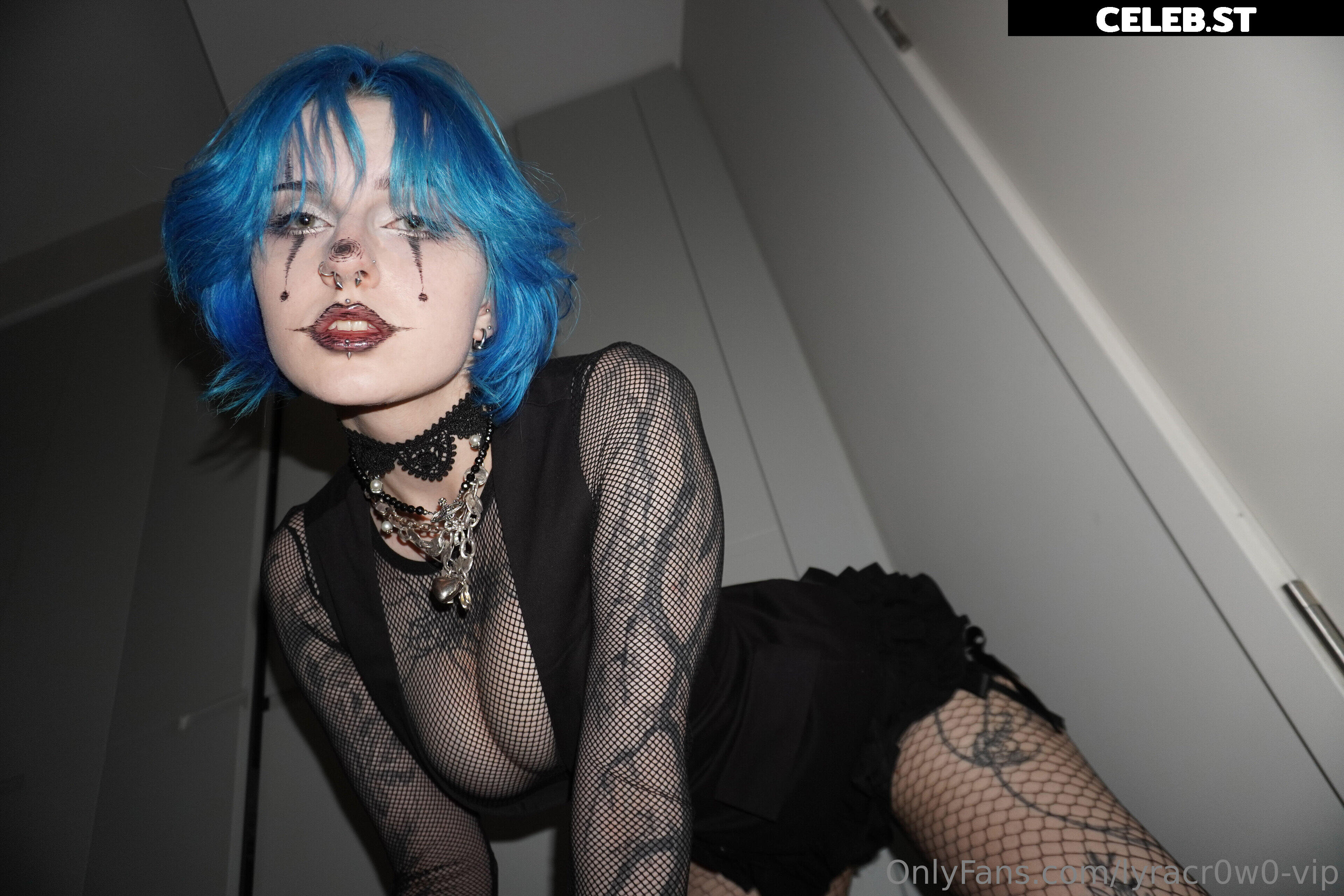 Lyra Crow | lyracr0w0 Image 3972730