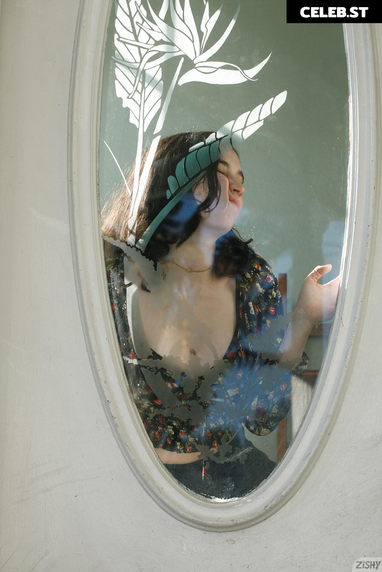 Giulia Wylde | Neon_Felix Image 3979597