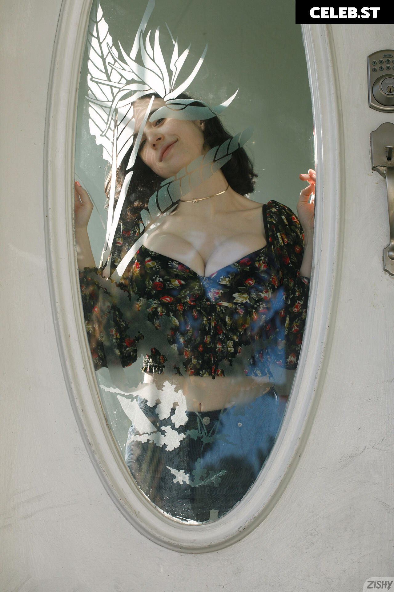 Giulia Wylde | Neon_Felix Image 3979751