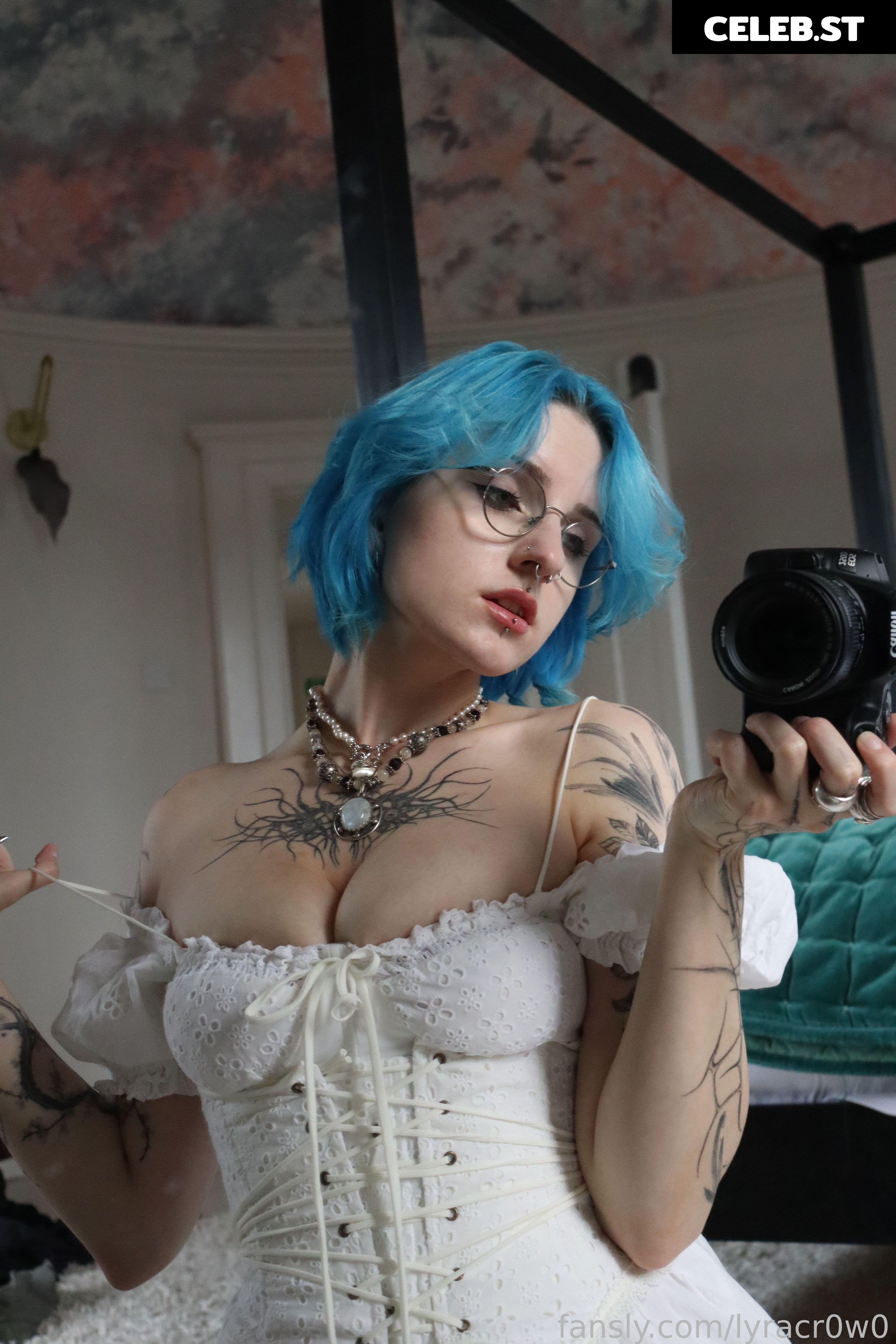 Lyra Crow | lyracr0w0 Image 3955657