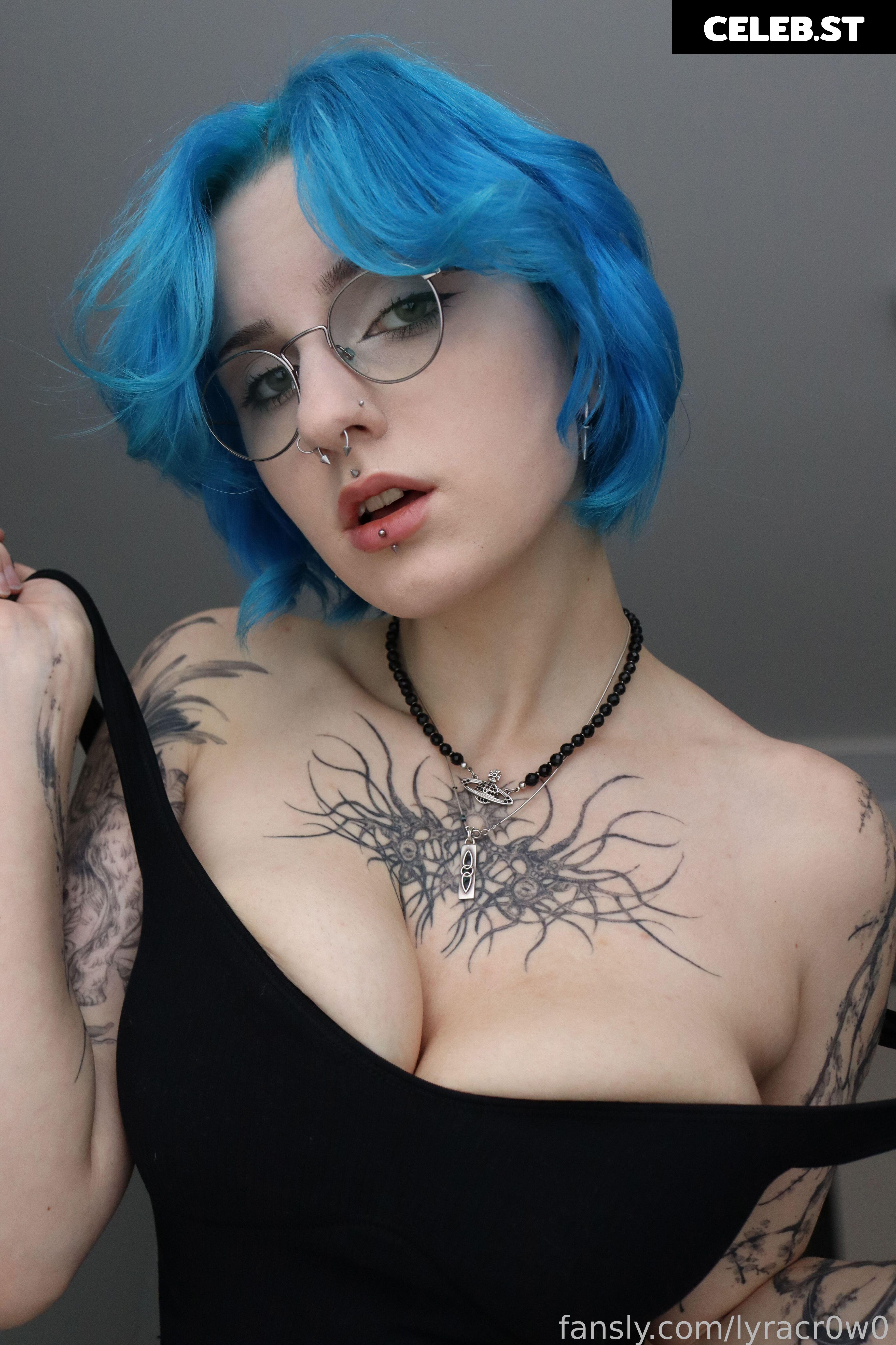 Lyra Crow | lyracr0w0 Image 3957943
