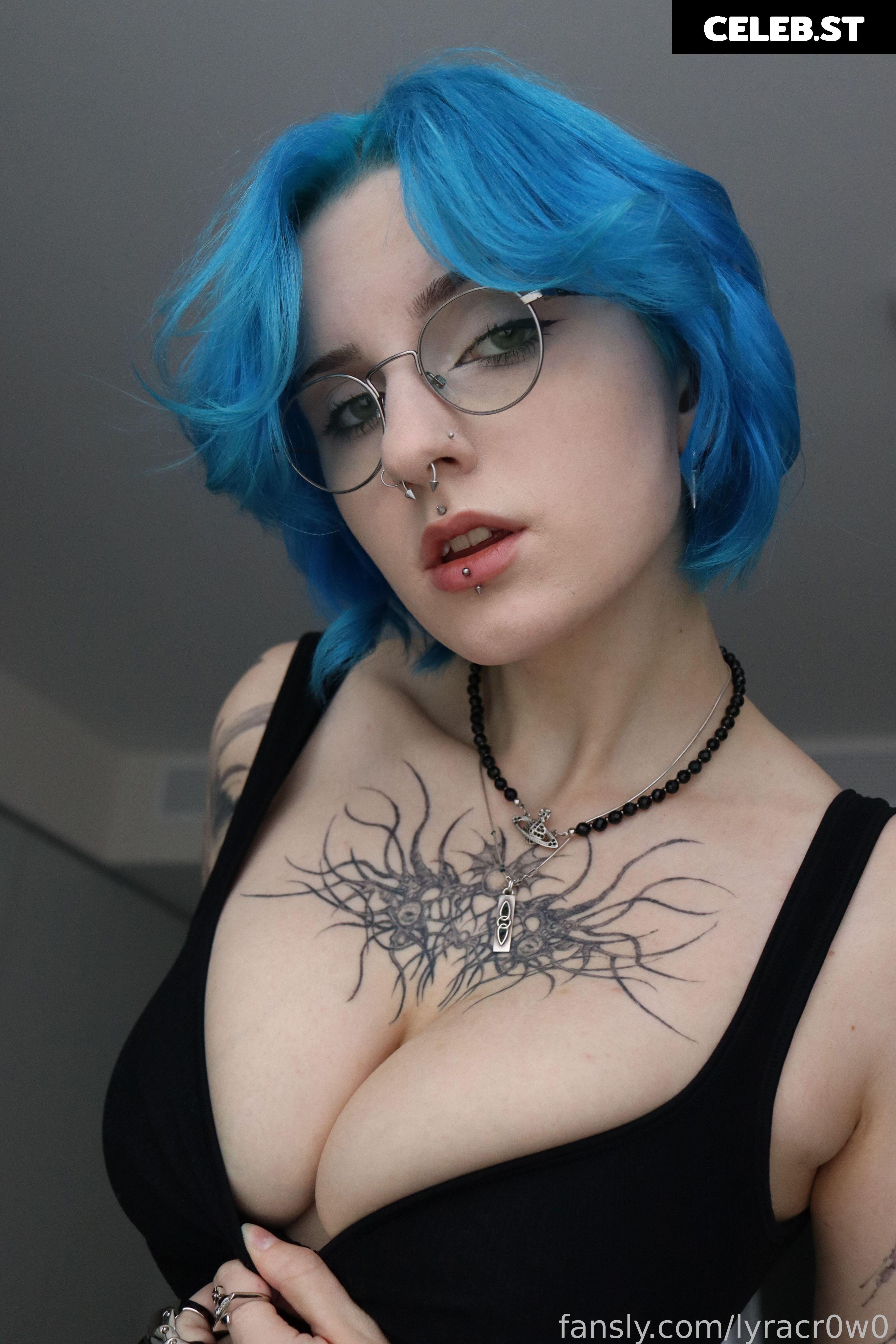 Lyra Crow | lyracr0w0 Image 3957918