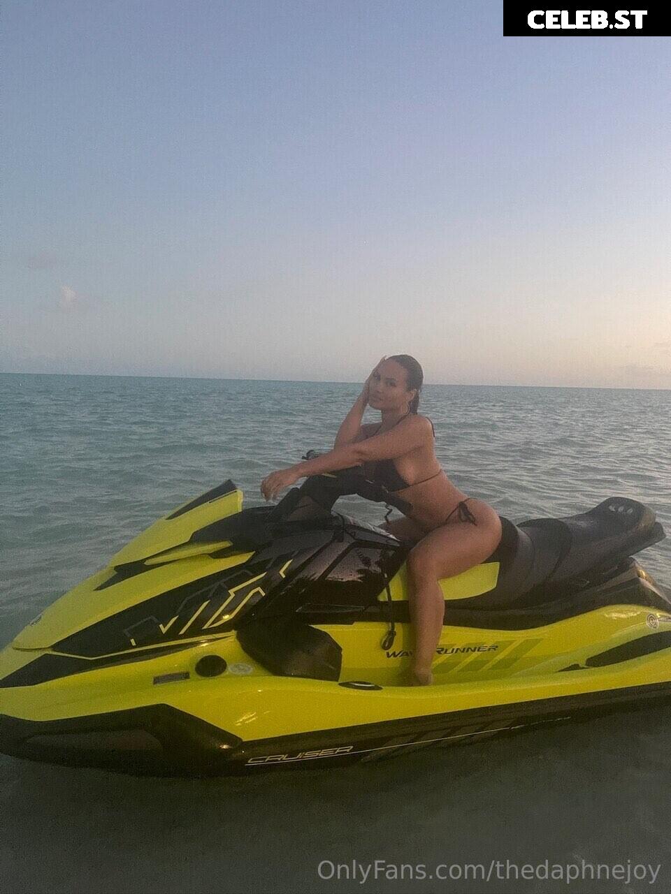 DaphneJoy Image 3951671