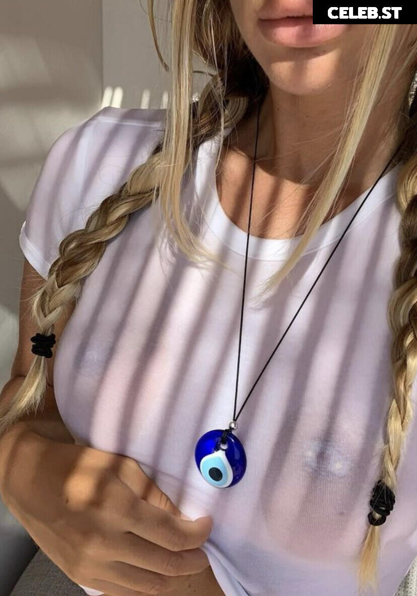 Tantot Twins - Pauline (@popstantot) &amp; Mathilde (@mathildtantot) Image 3946426