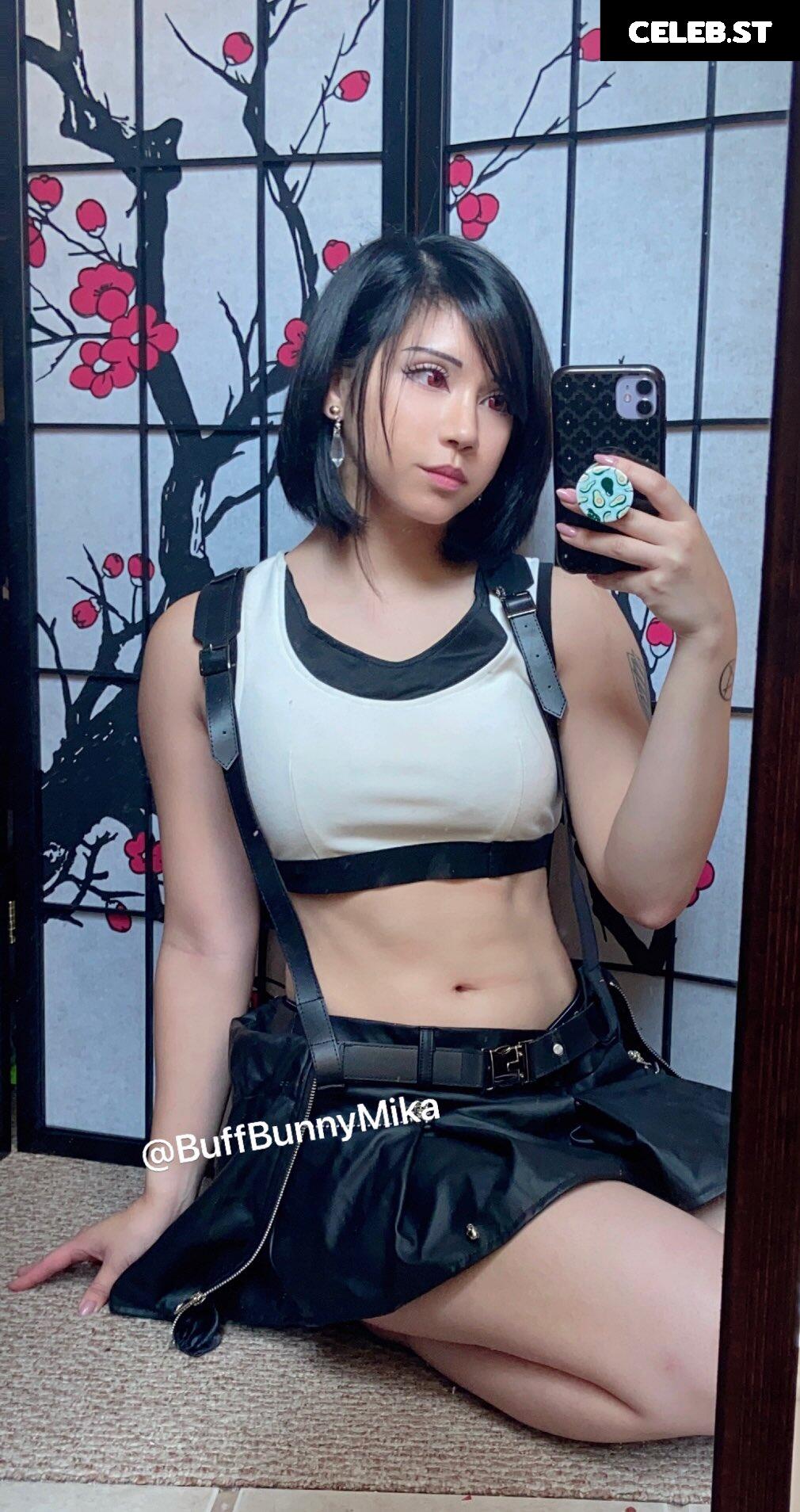 womanwearingred / Buffbunnymika / Buffbunbun Image 3941997