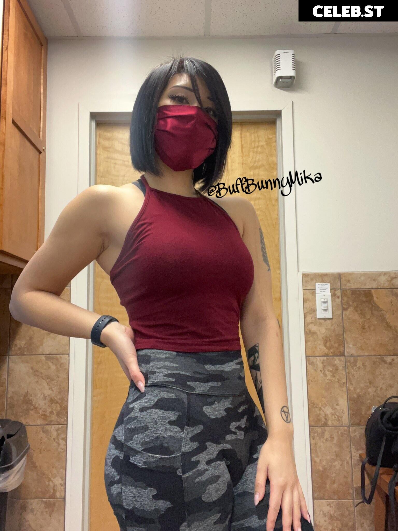 womanwearingred / Buffbunnymika / Buffbunbun Image 3943520