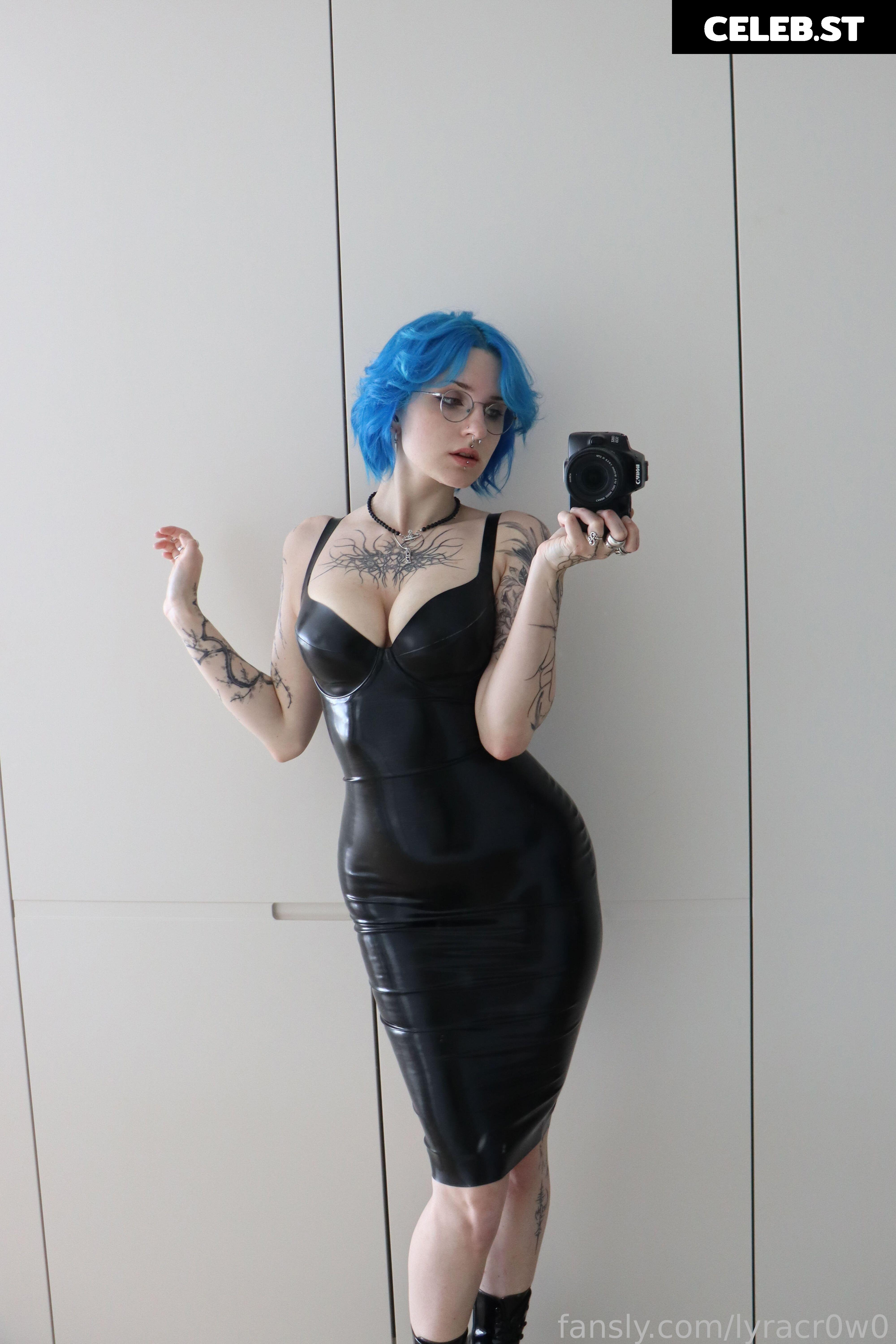 Lyra Crow | lyracr0w0 Image 3948440