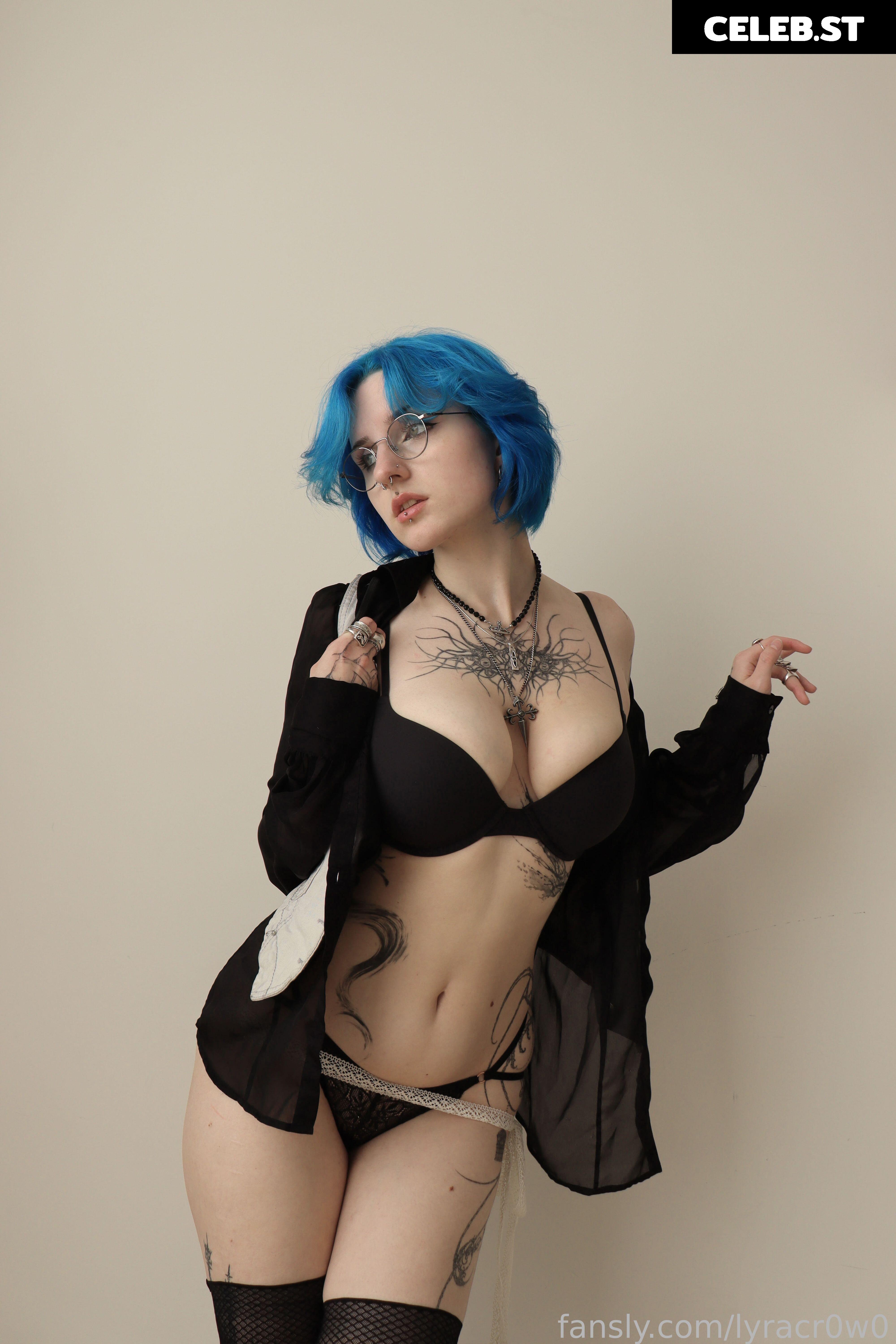 Lyra Crow | lyracr0w0 Image 3948085