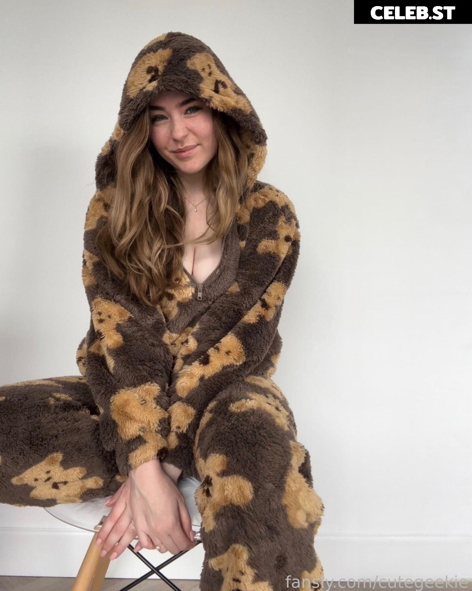 Cutegeekie | cutelittlepearl Image 3931761