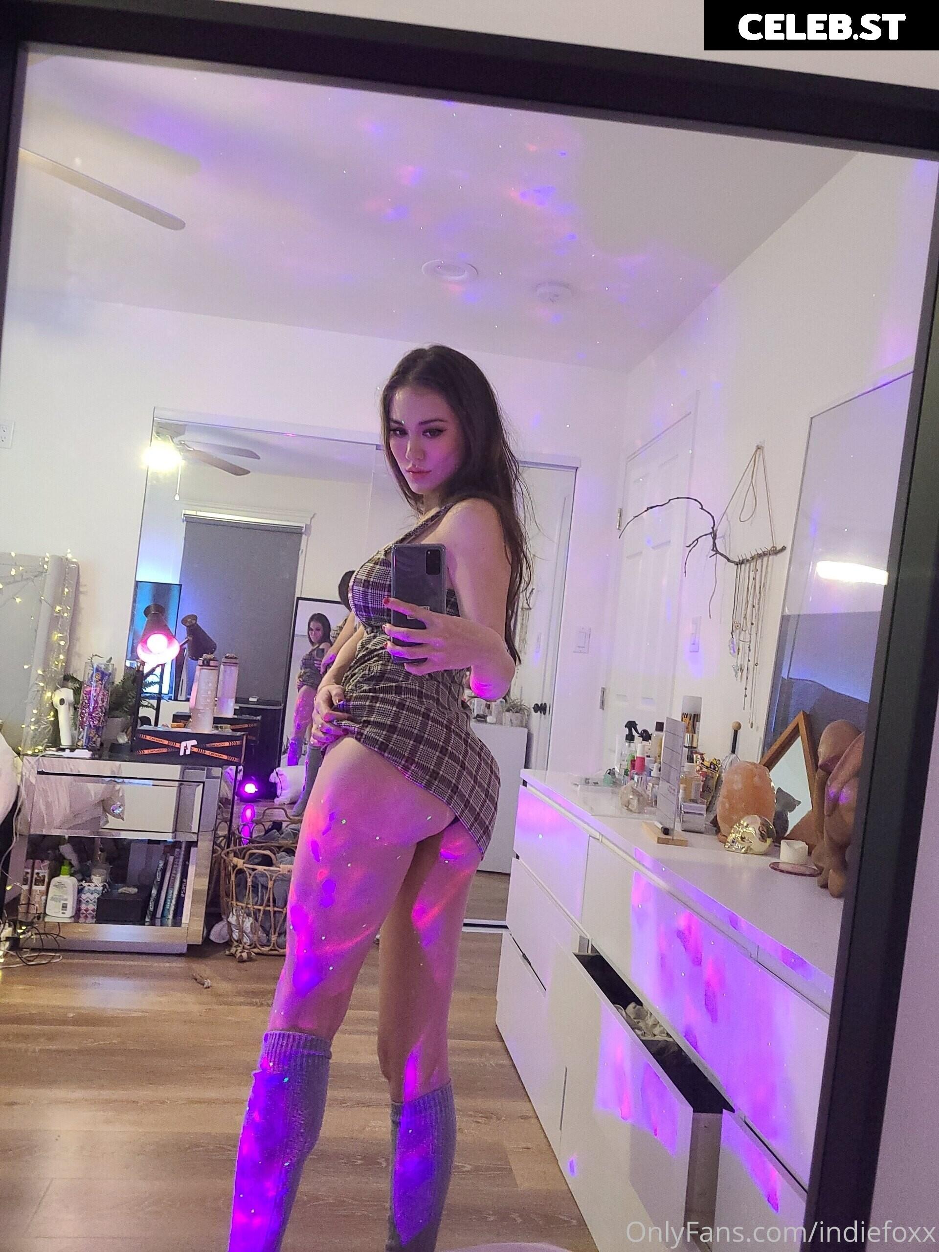 Indiefoxx / JenFoxx / jenfoxxxy / jenfoxxuwu / notjenfoxx Image 3931342