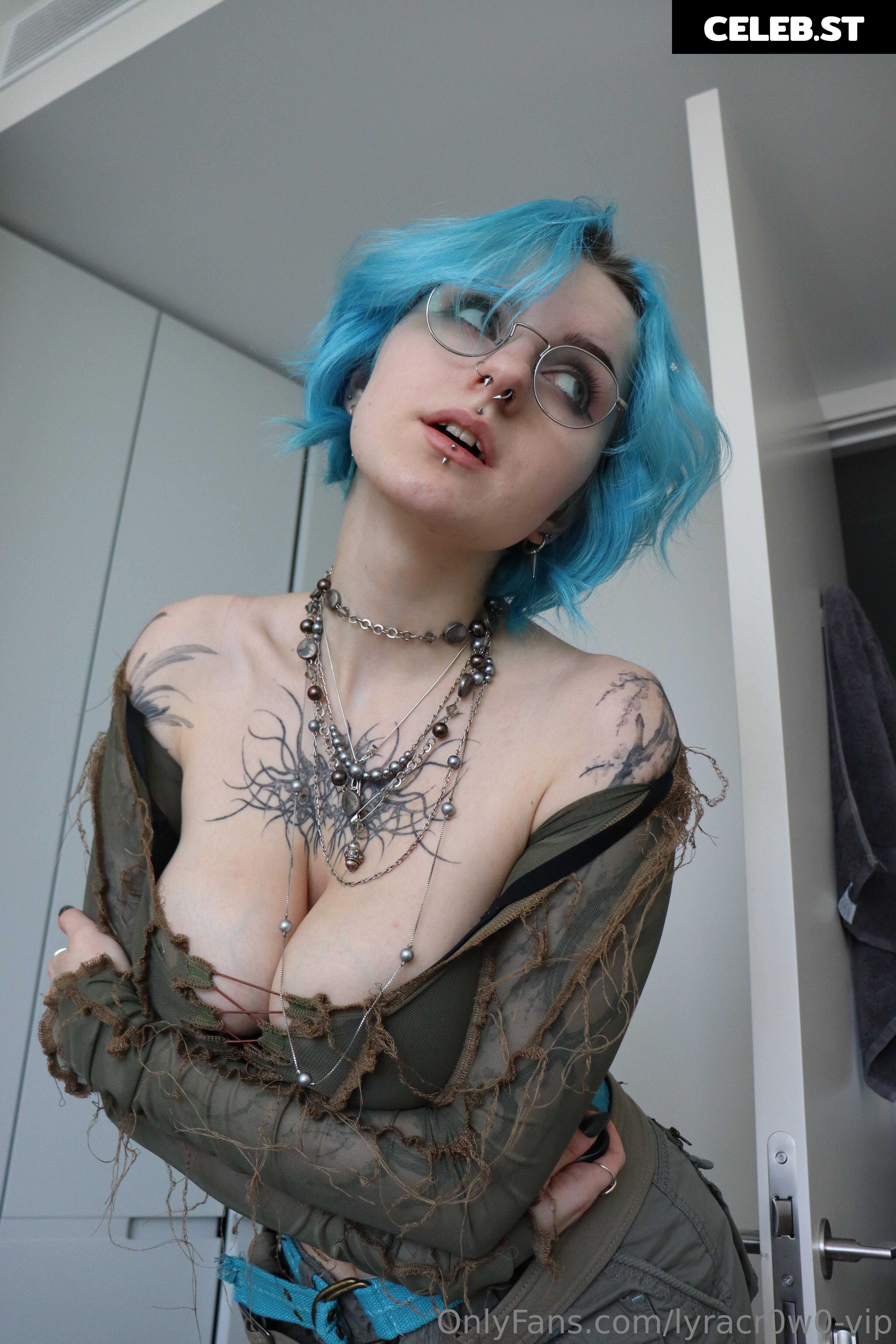 Lyra Crow | lyracr0w0 Image 3933603
