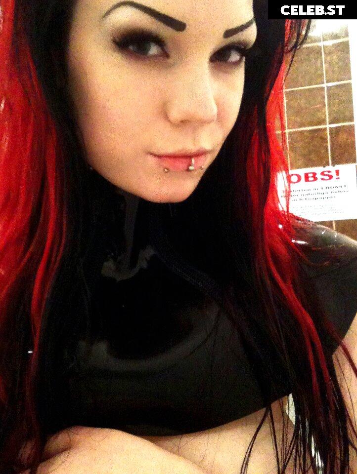 Starfucked Image 3939859