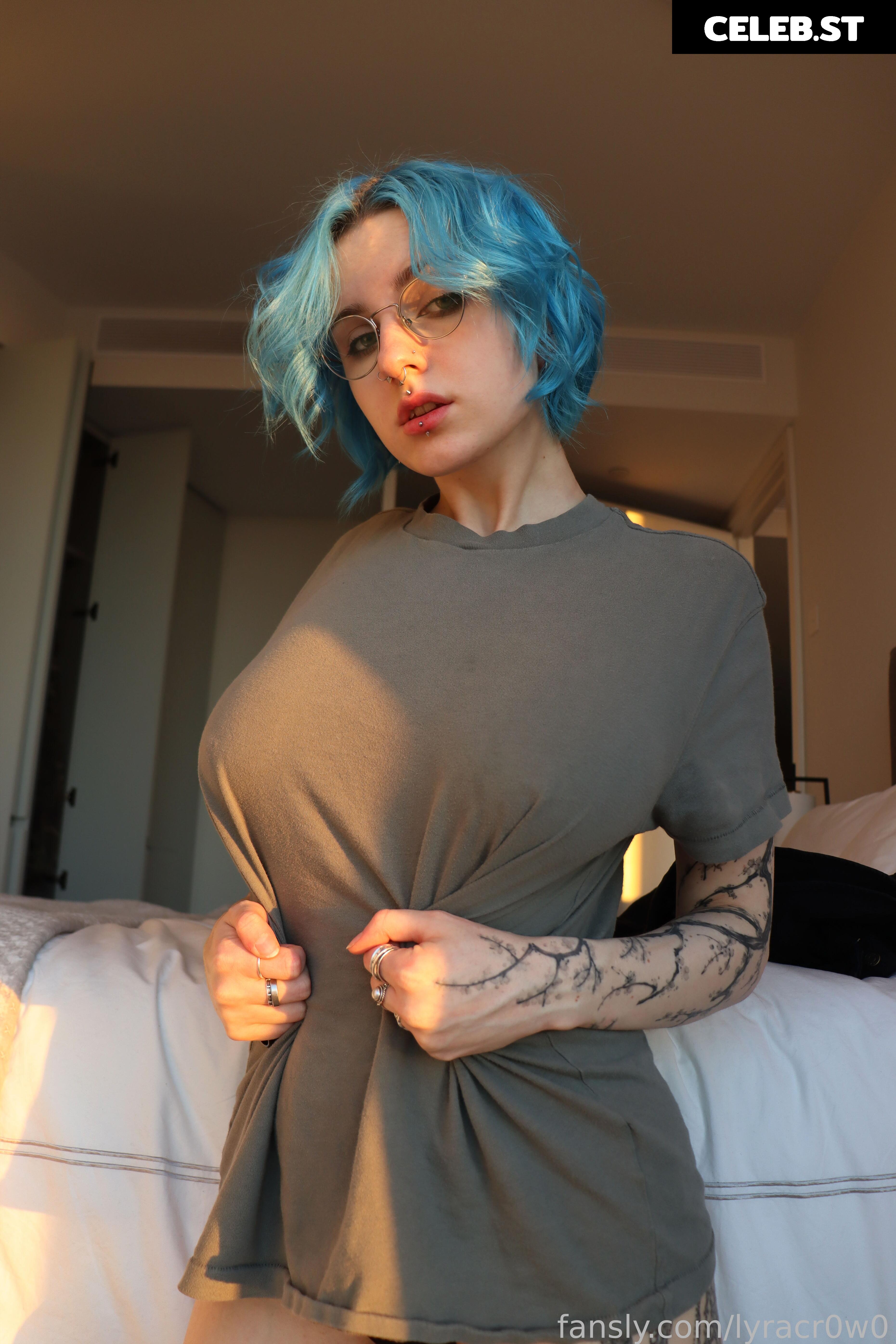Lyra Crow | lyracr0w0 Image 3926702