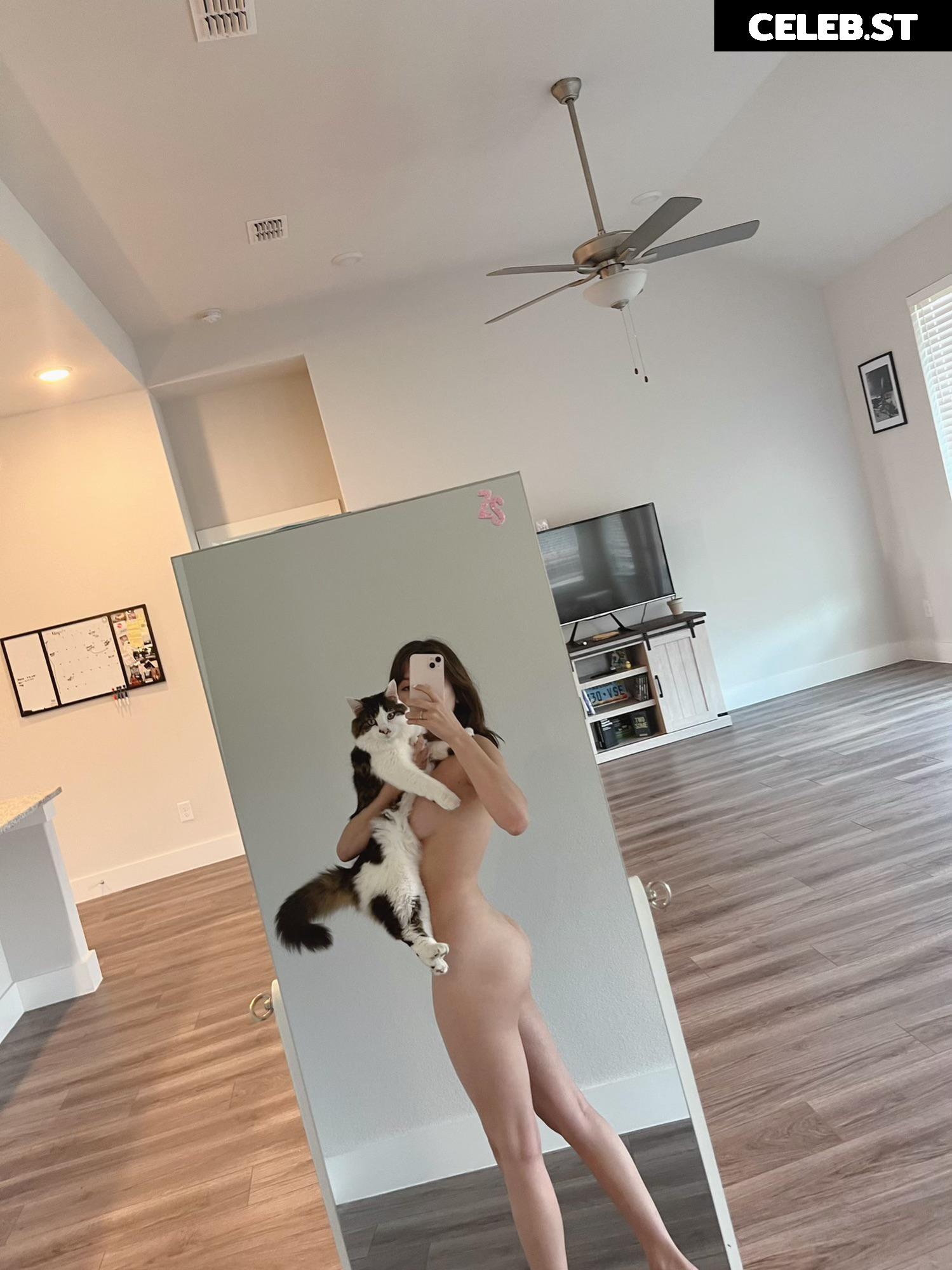 zipoz/Alyssa Alessio Image 3916483