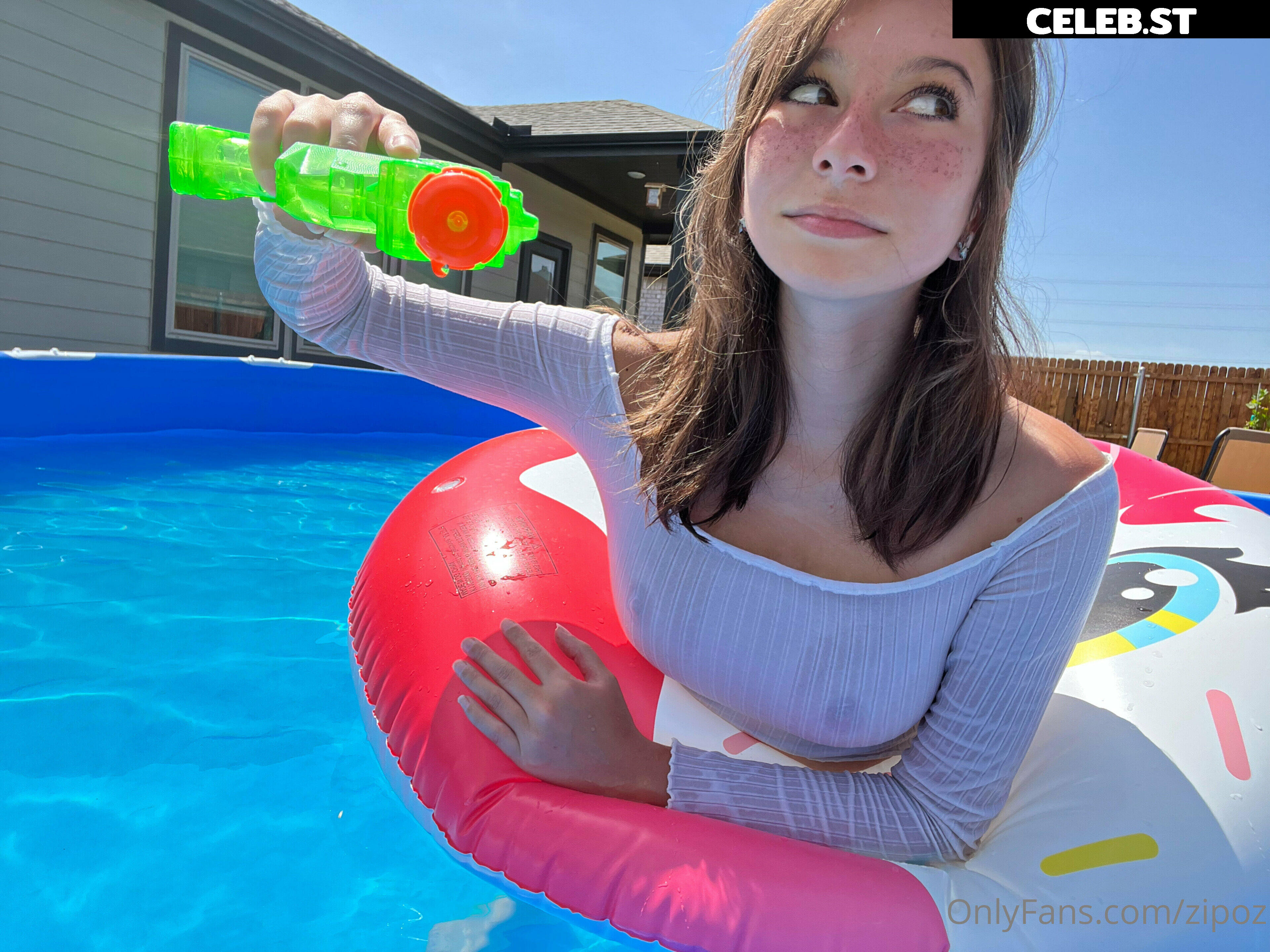 zipoz/Alyssa Alessio Image 3919591