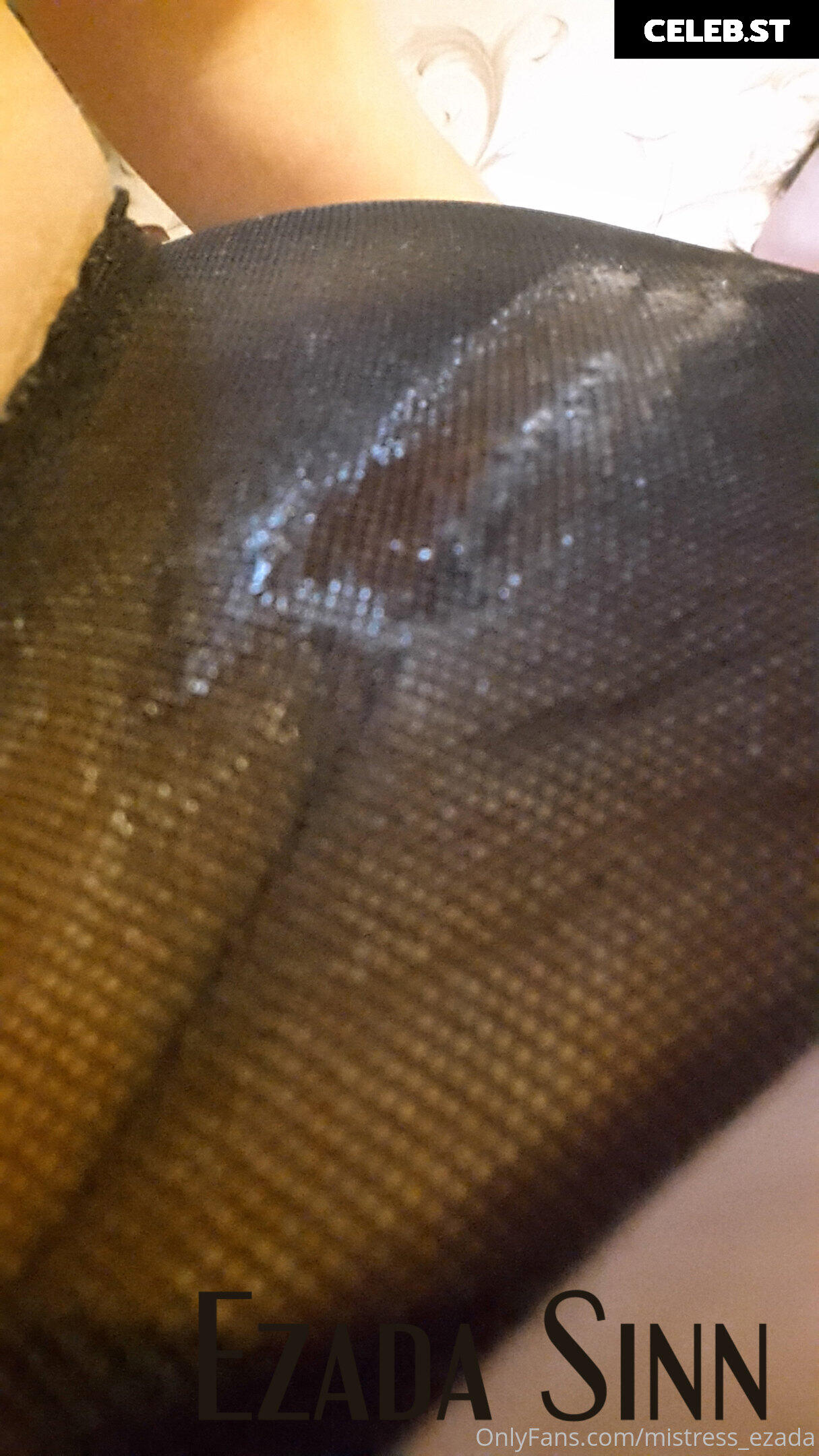 Ezada Sinn / ezada Image 3902275